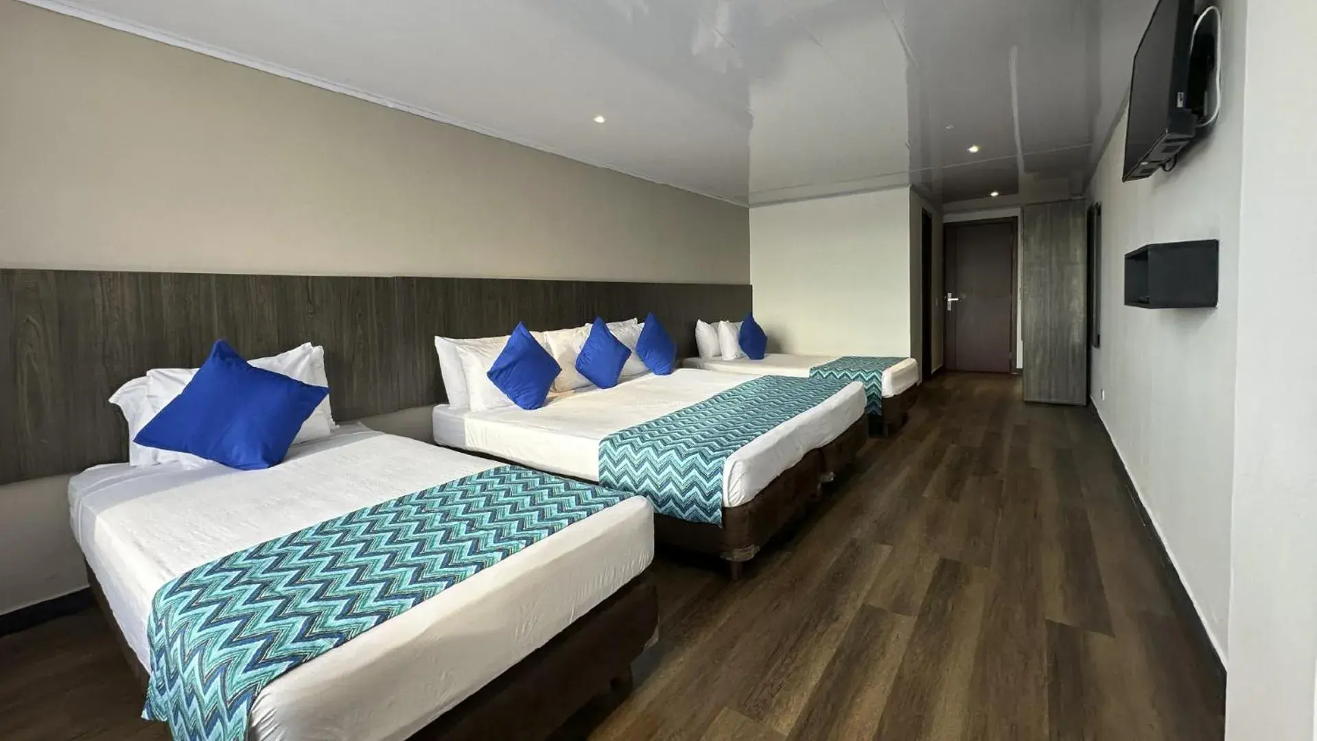 Superior Quadruple Room in Hotel Toné by On vacation Superior Quadruple Room in Hotel Toné by On vacation