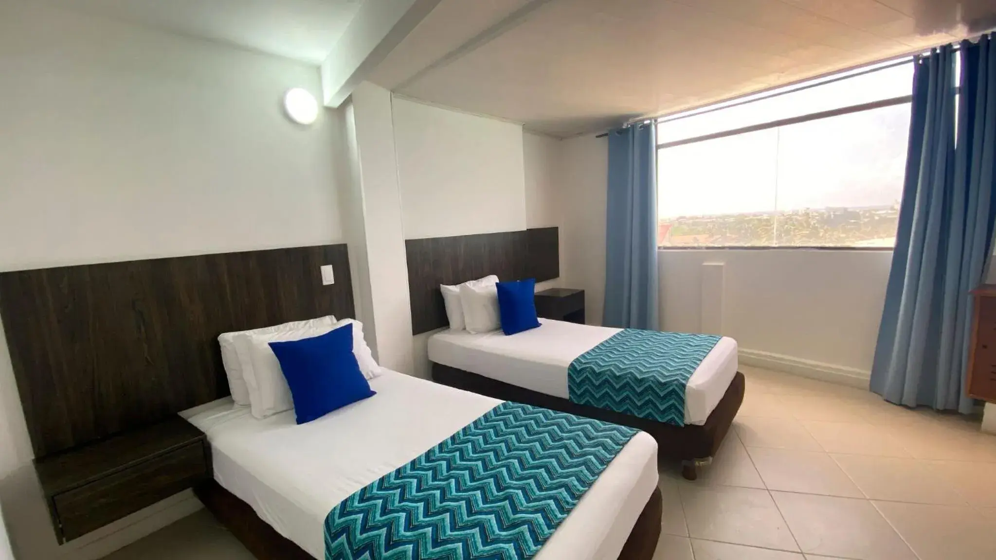 Superior Triple Room in On Vacation Blue Tone Superior Triple Room in On Vacation Blue Tone