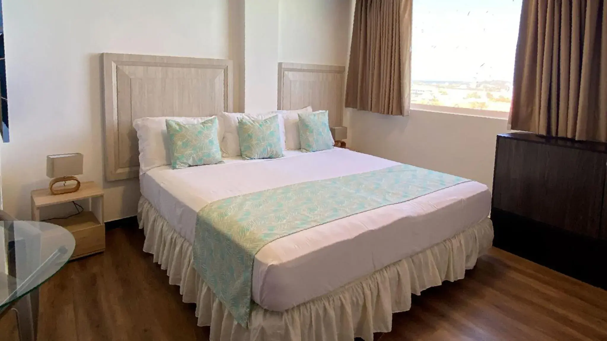 Standard Double or Twin Room in On Vacation Blue Tone Standard Double or Twin Room in On Vacation Blue Tone