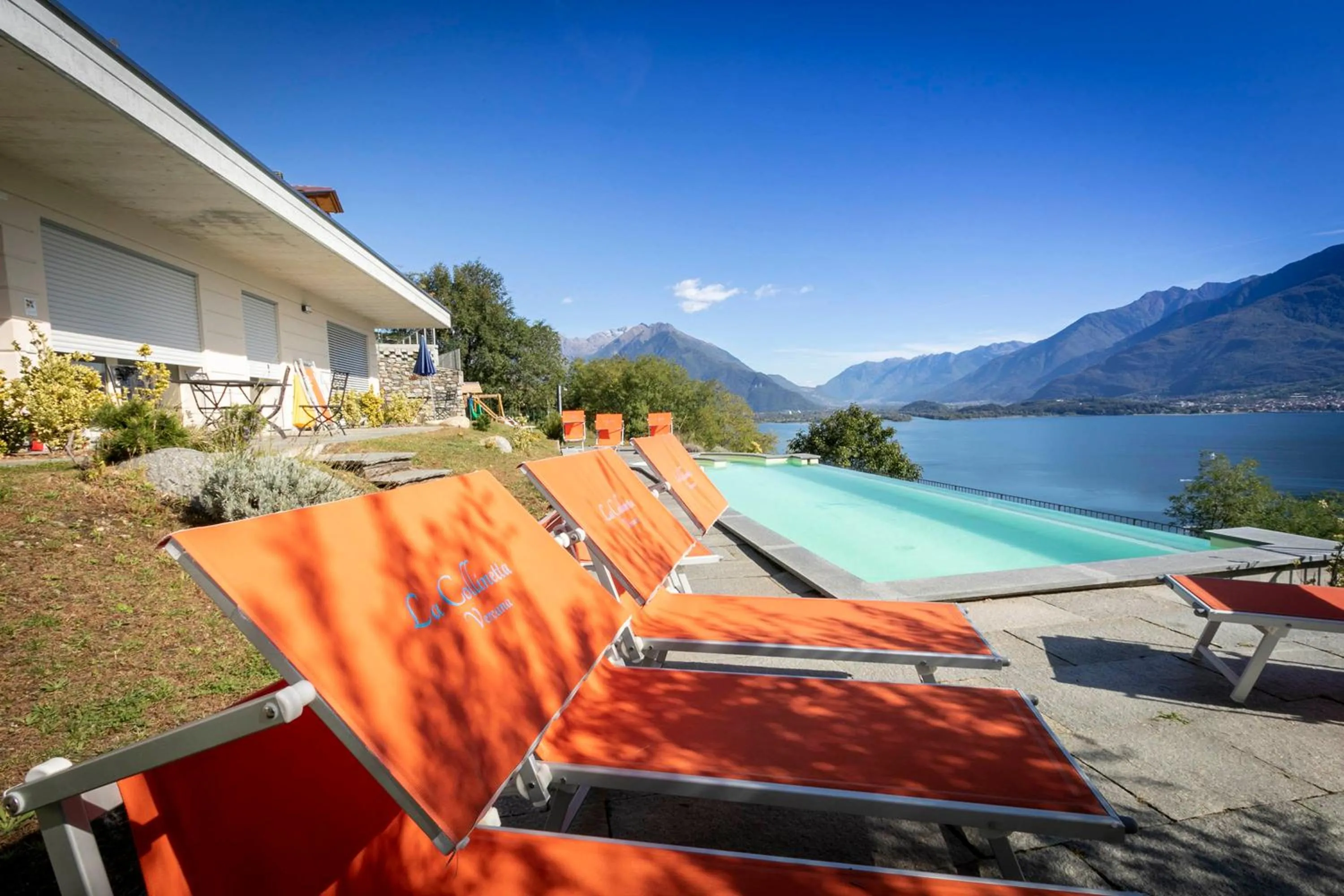Inner courtyard view in La Collinetta Apartments