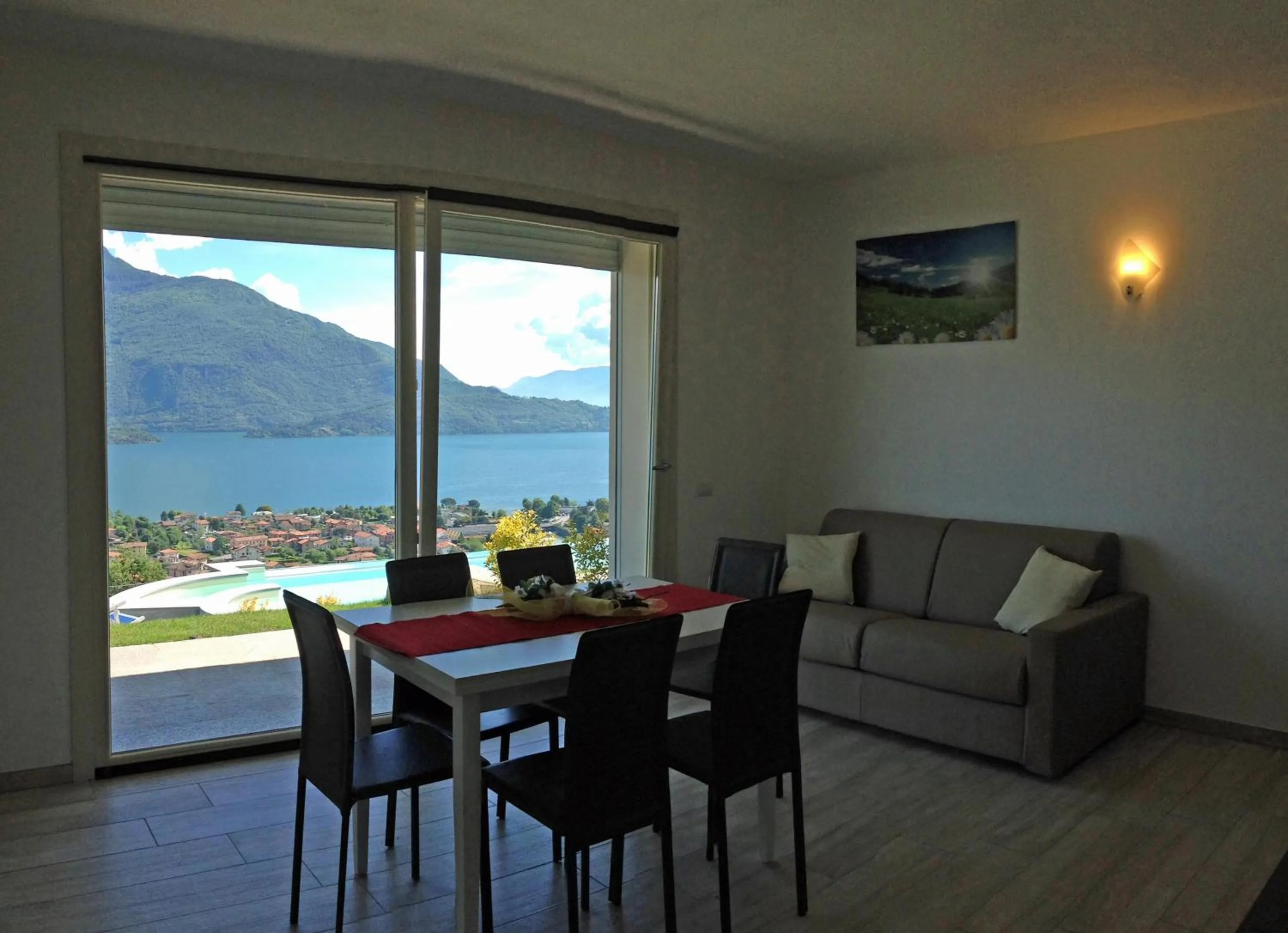 TV and multimedia in La Collinetta Apartments