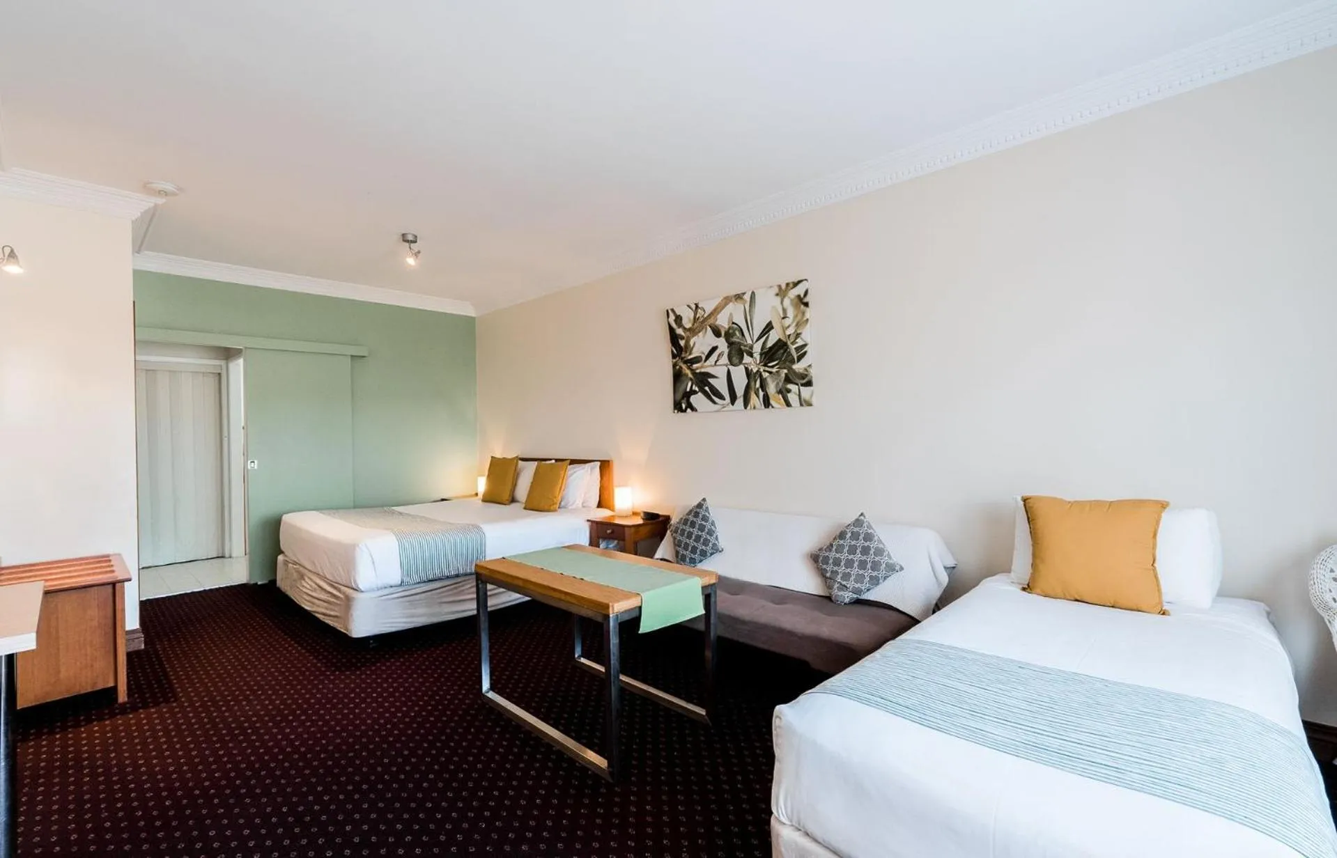 Bed in The Henry Parkes Tenterfield