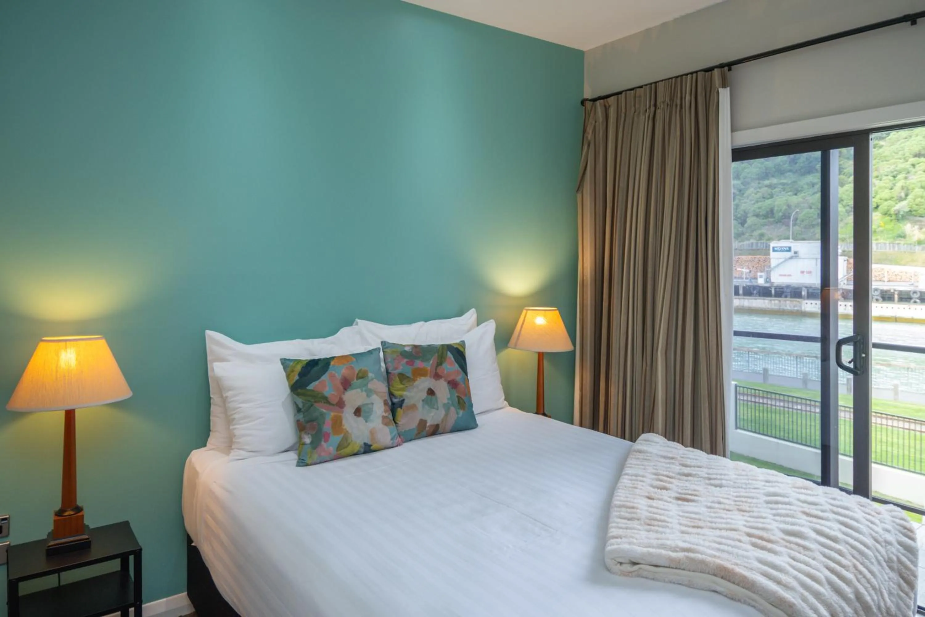 Bedroom, Bed in Portside Hotel Gisborne