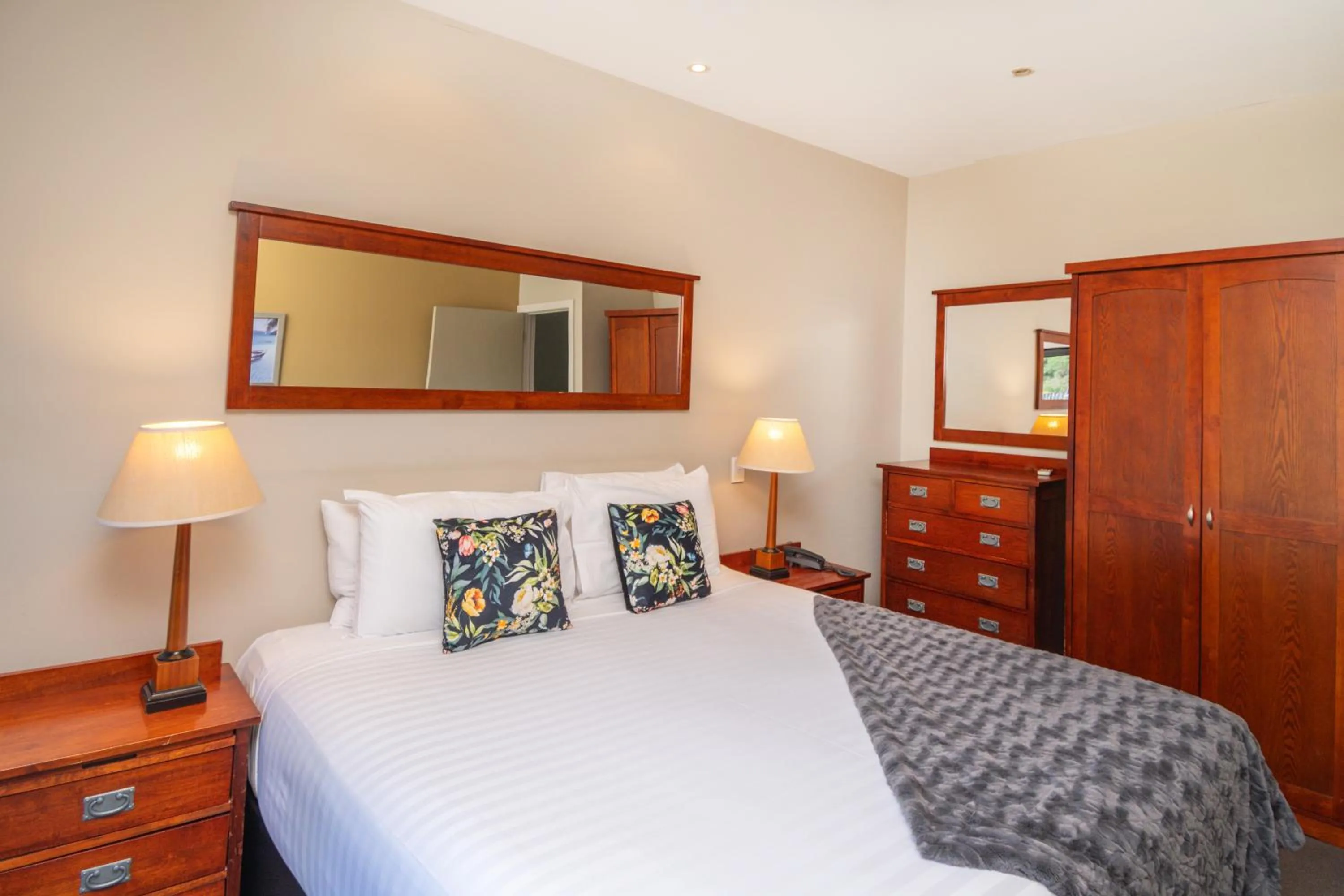 Photo of the whole room, Bed in Portside Hotel Gisborne