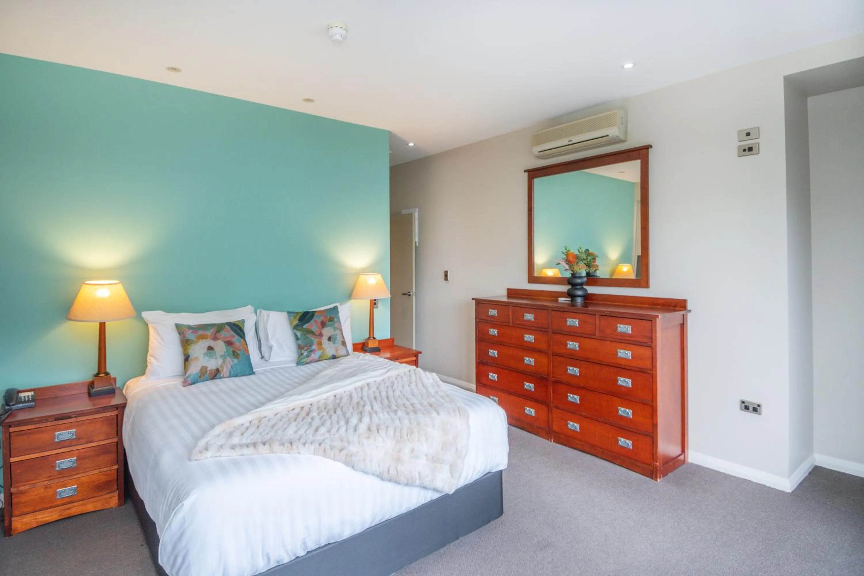 Bed in Portside Hotel Gisborne