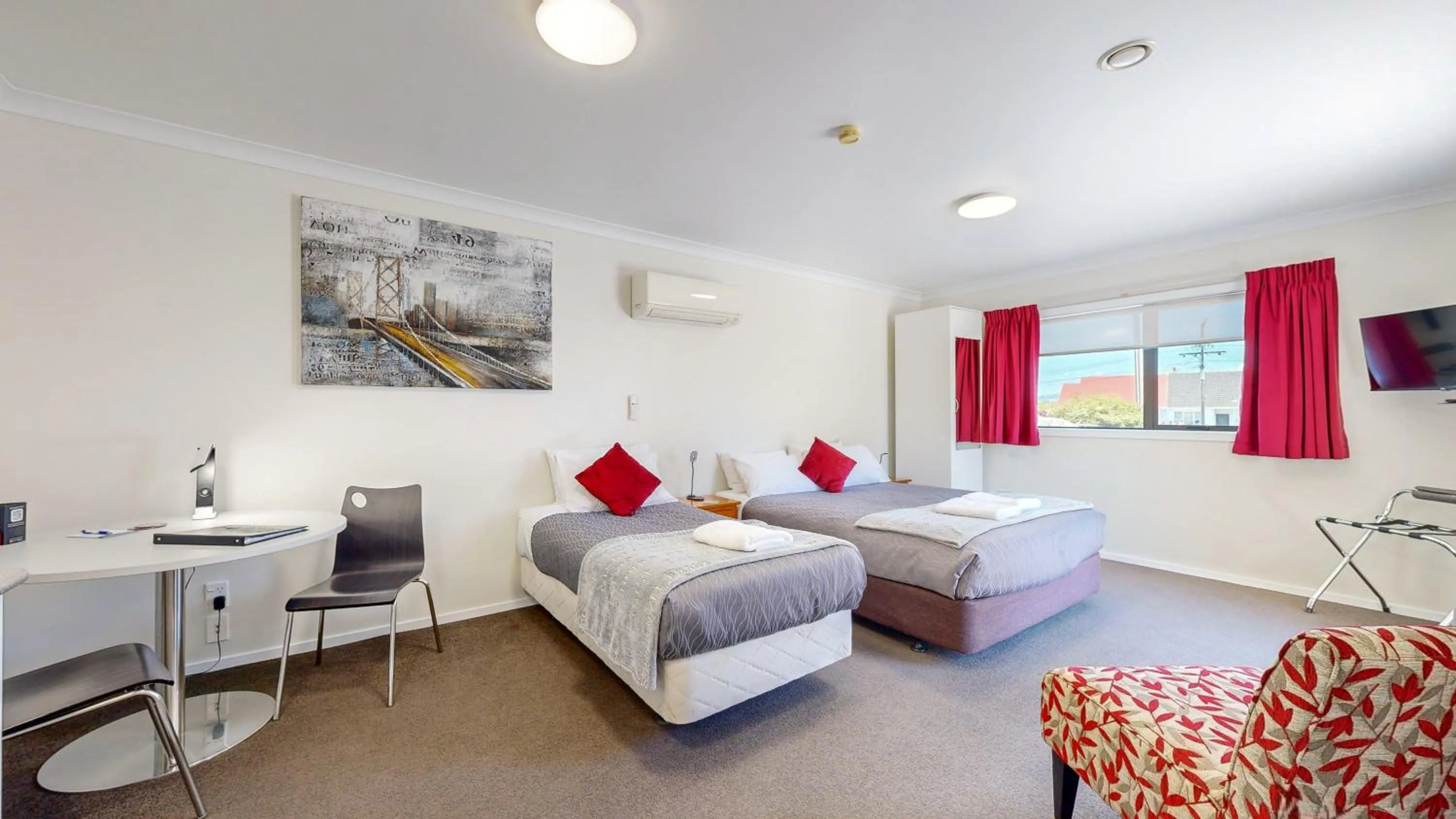 Bed in Matariki Motor Lodge