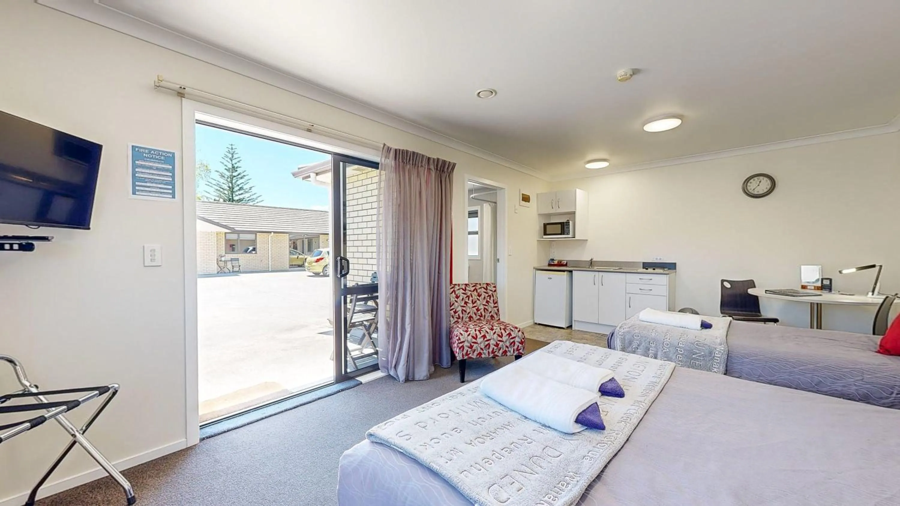 Bed in Matariki Motor Lodge