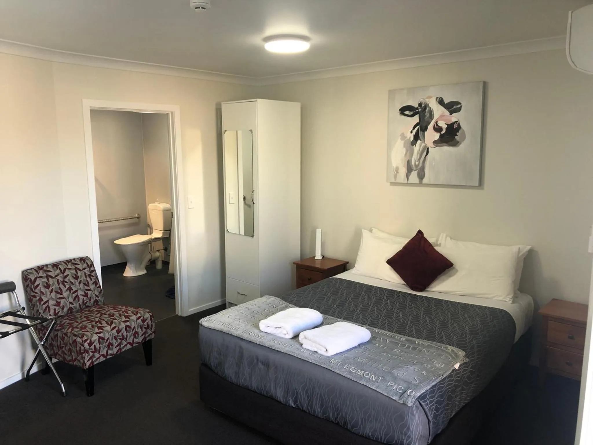 Bed in Matariki Motor Lodge
