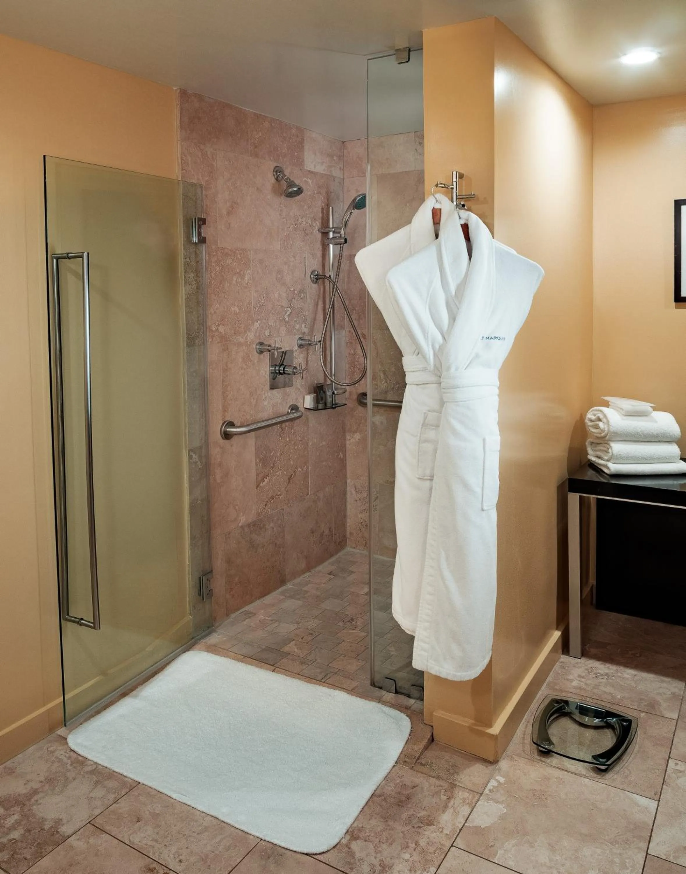 Sunset Marquis Hotel