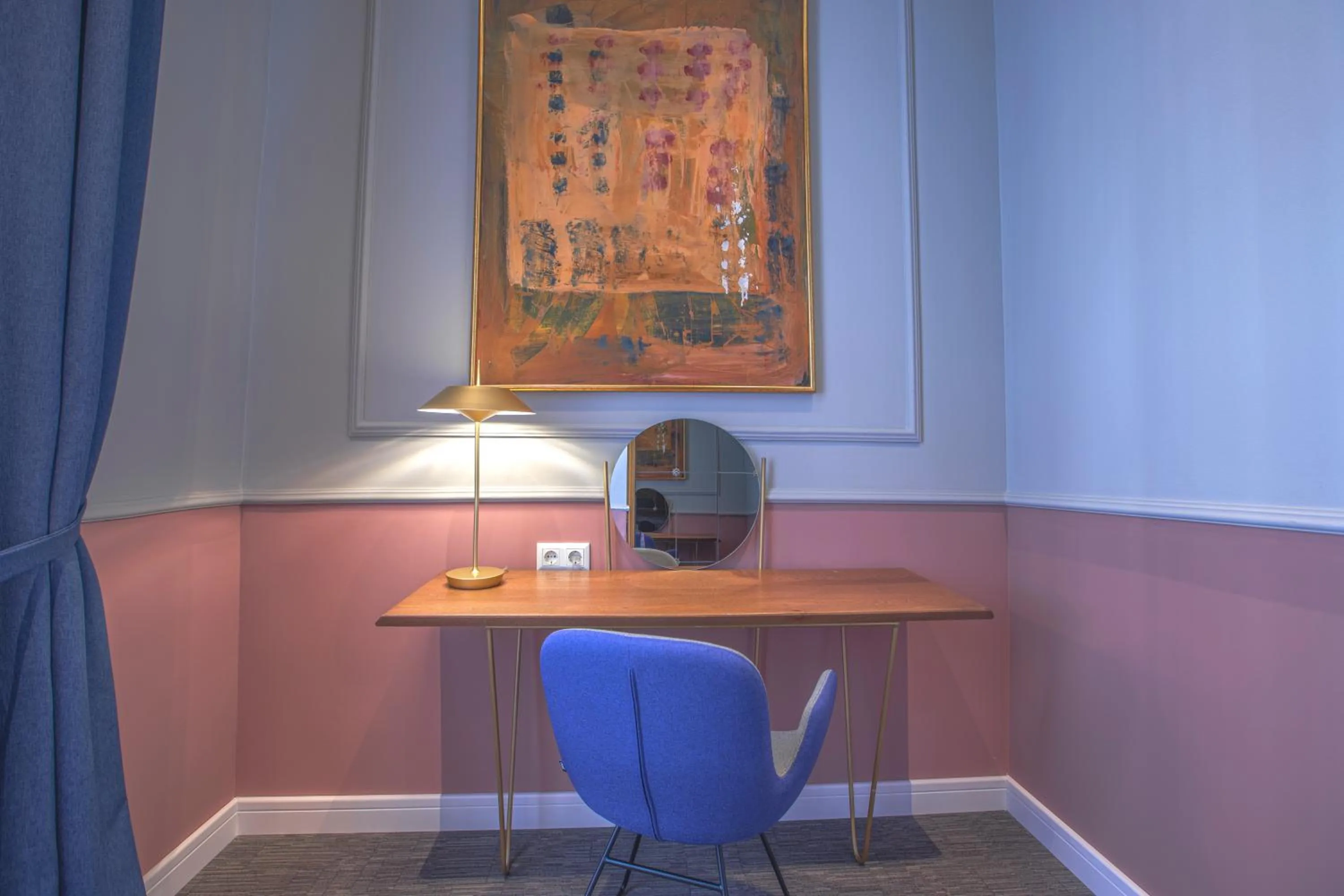 Business facilities in Heritage Hotel and Suites