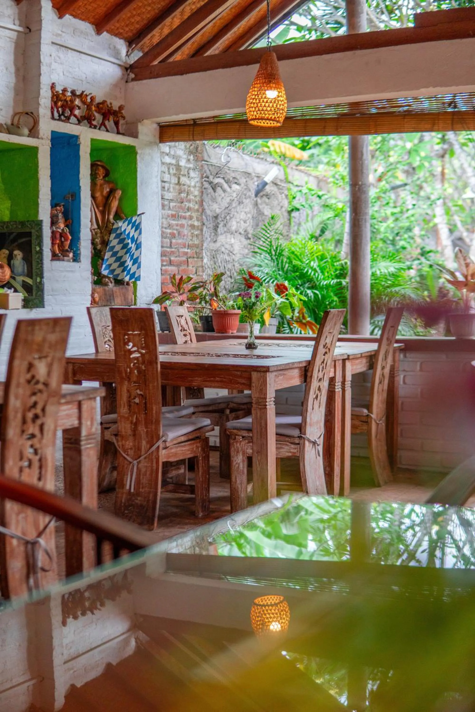 Restaurant/places to eat in Deutsches-Eck Rikesti