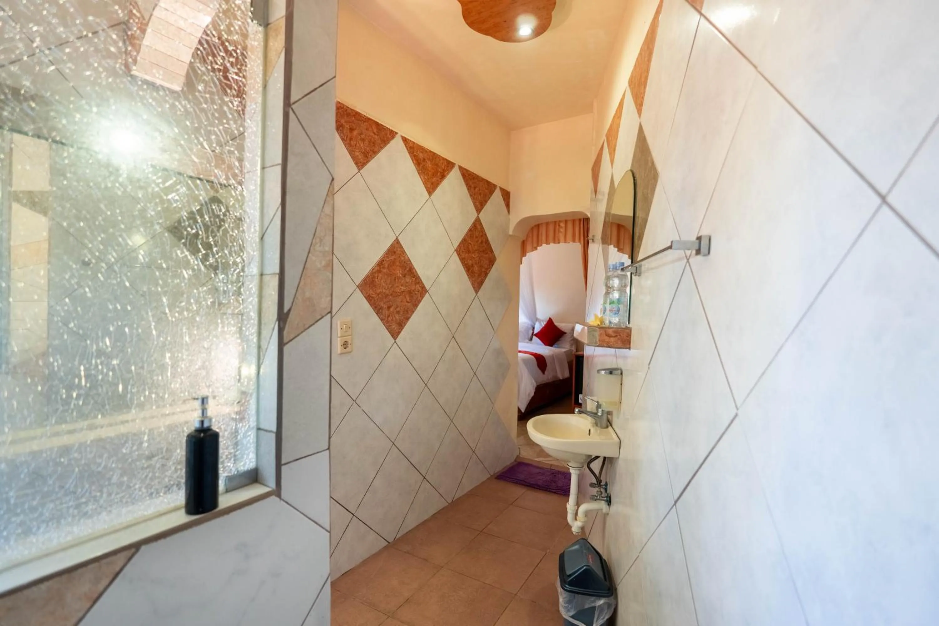 Toilet in Deutsches-Eck Rikesti