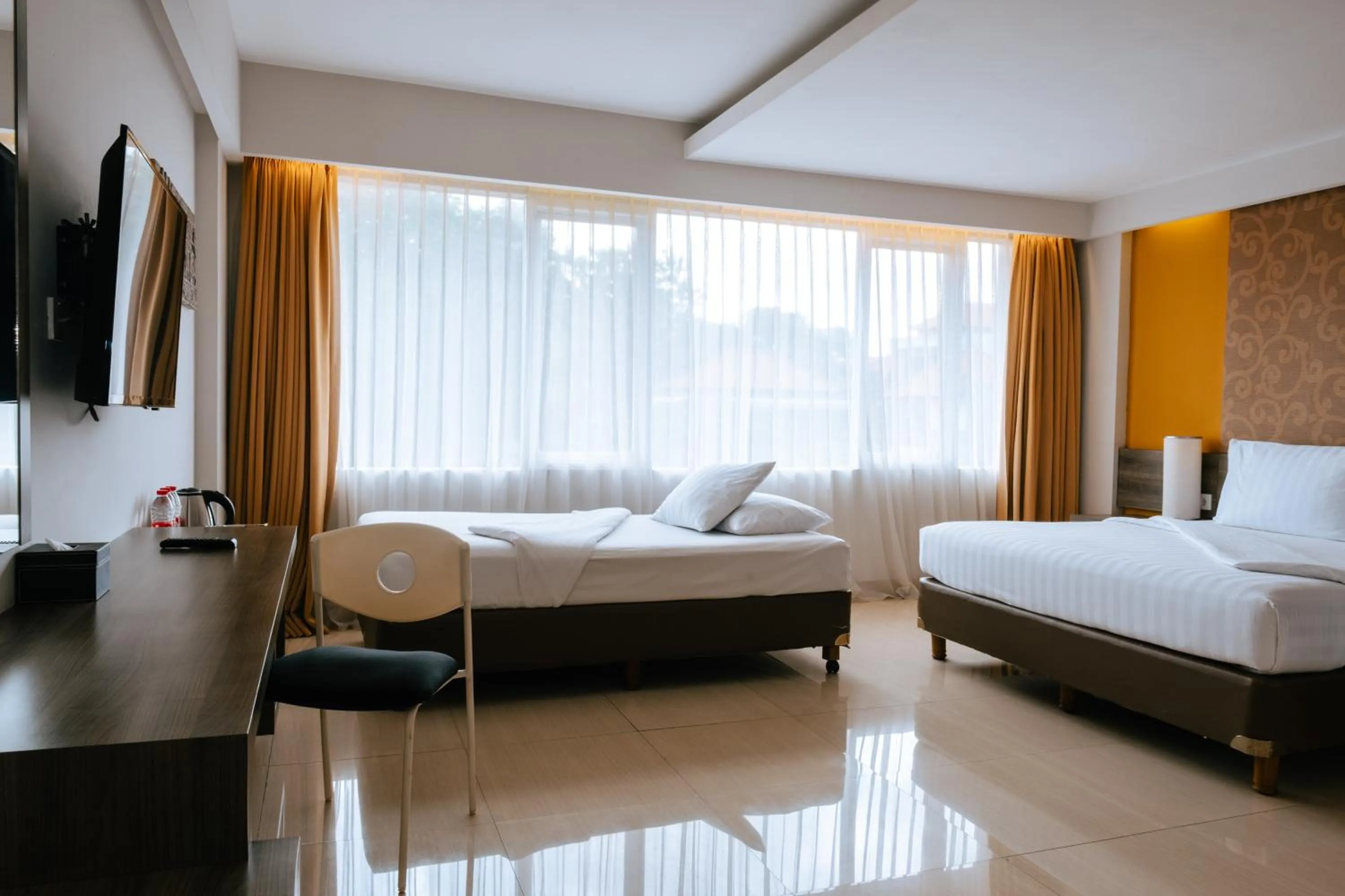 Bedroom, Bed in Siesta Legian