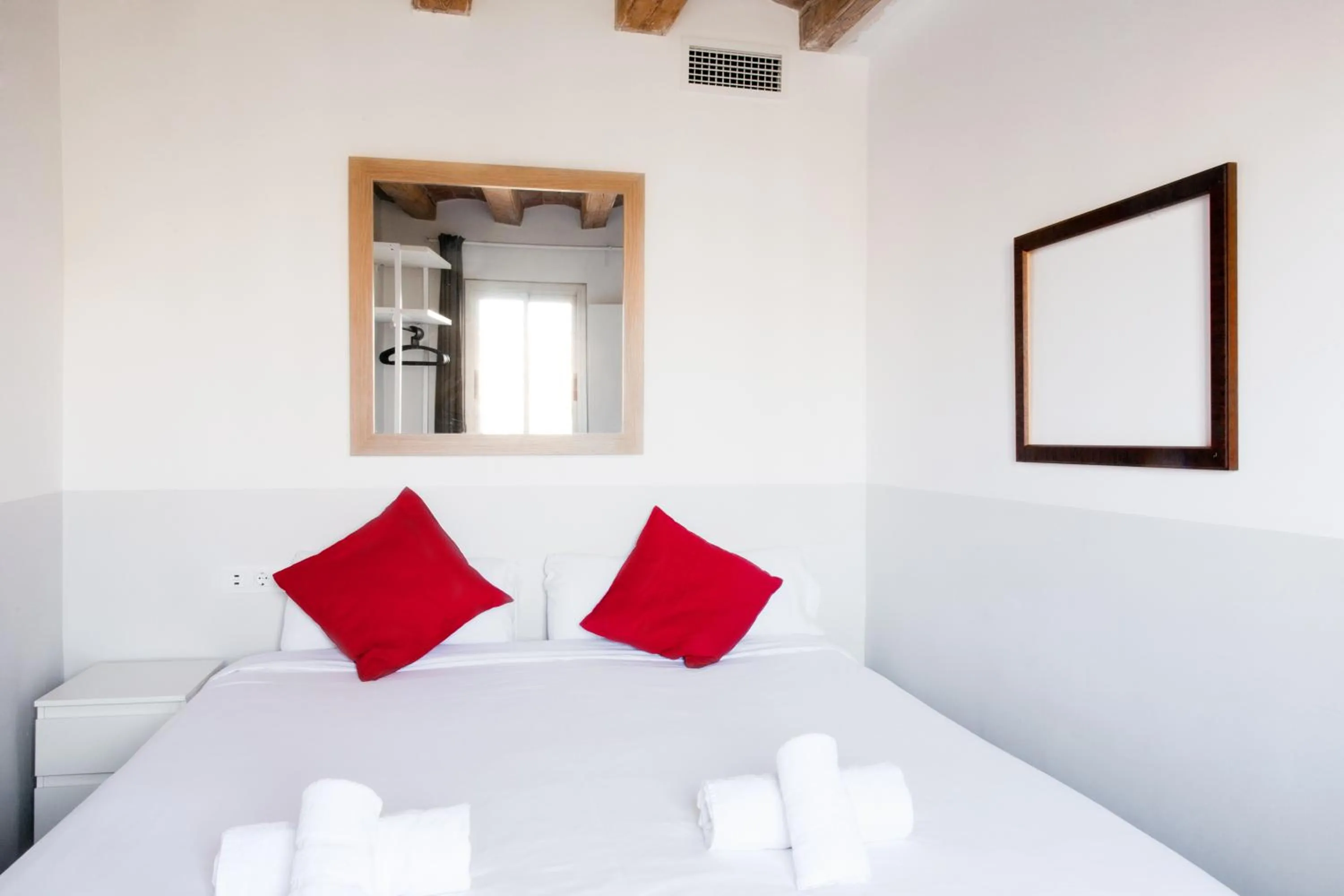 Bedroom, Bed in My Address in Barcelona Old Town