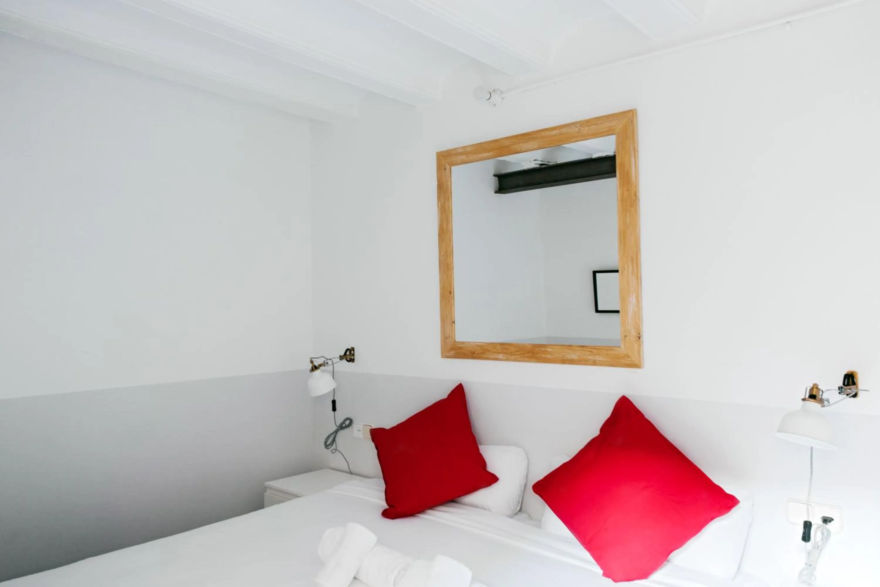 Bedroom in My Address in Barcelona Old Town