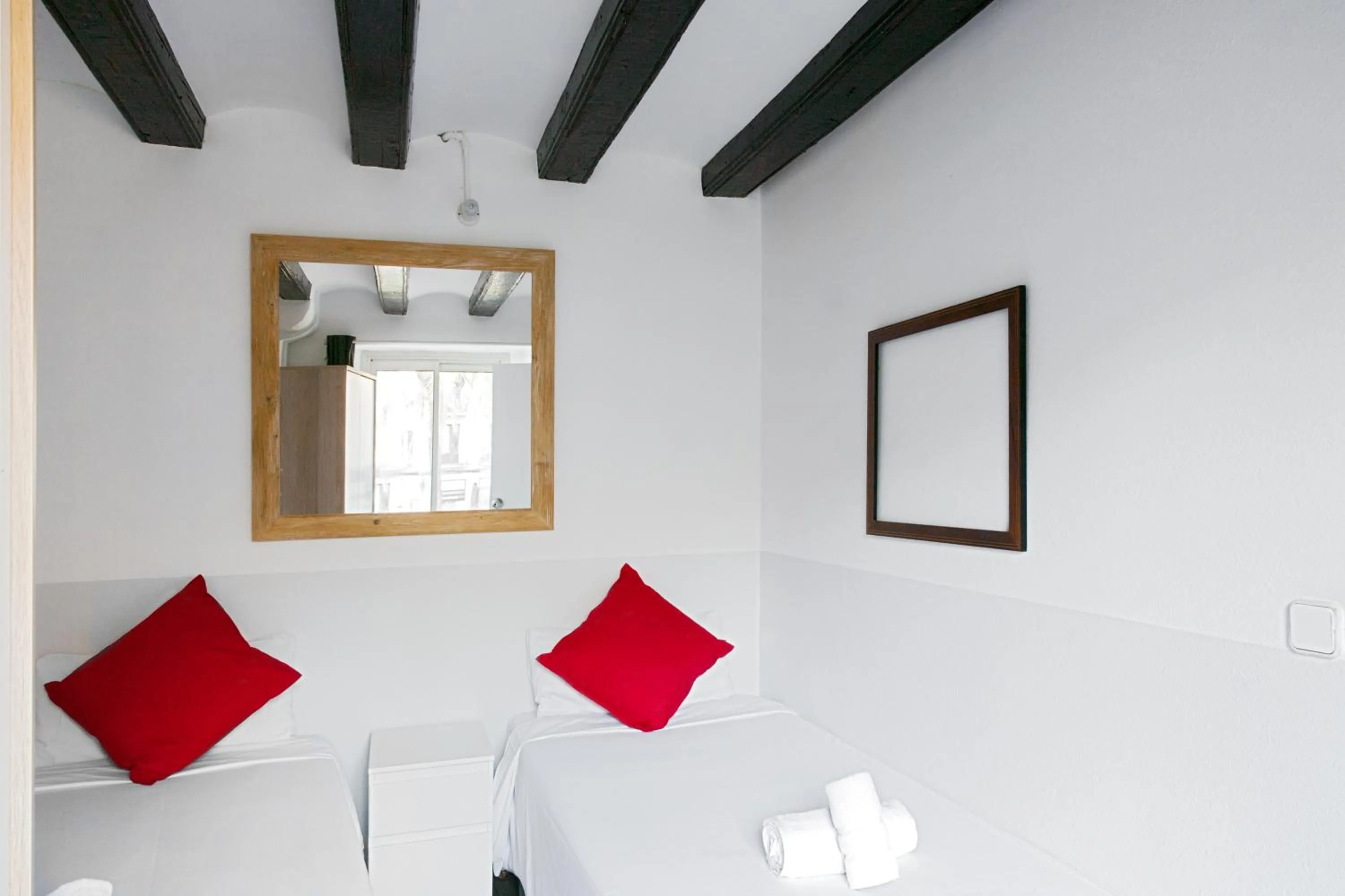 Bedroom in My Address in Barcelona Old Town