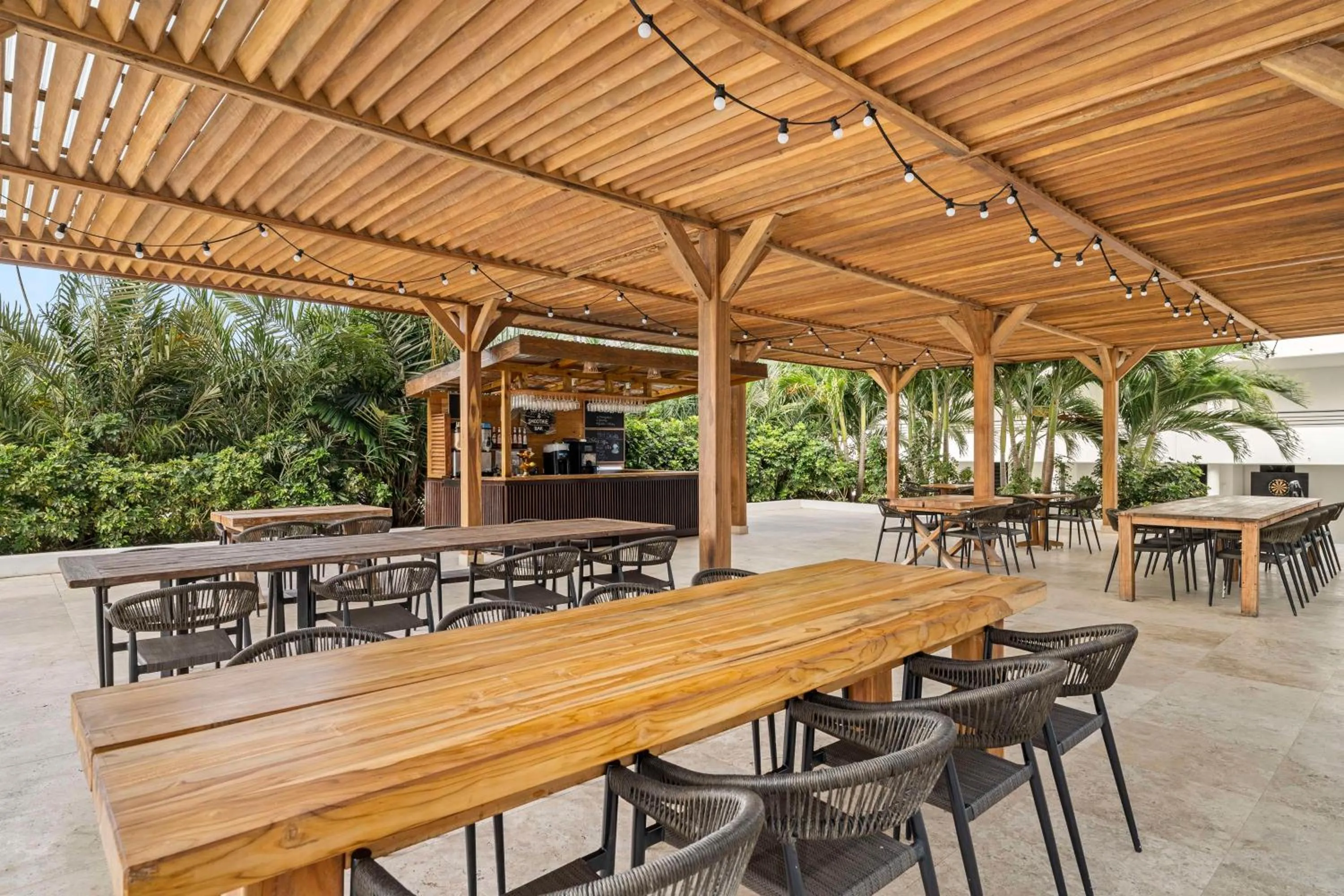 Dining area in Mangrove Beach Corendon Curacao All-Inclusive Resort, Curio by Hilton