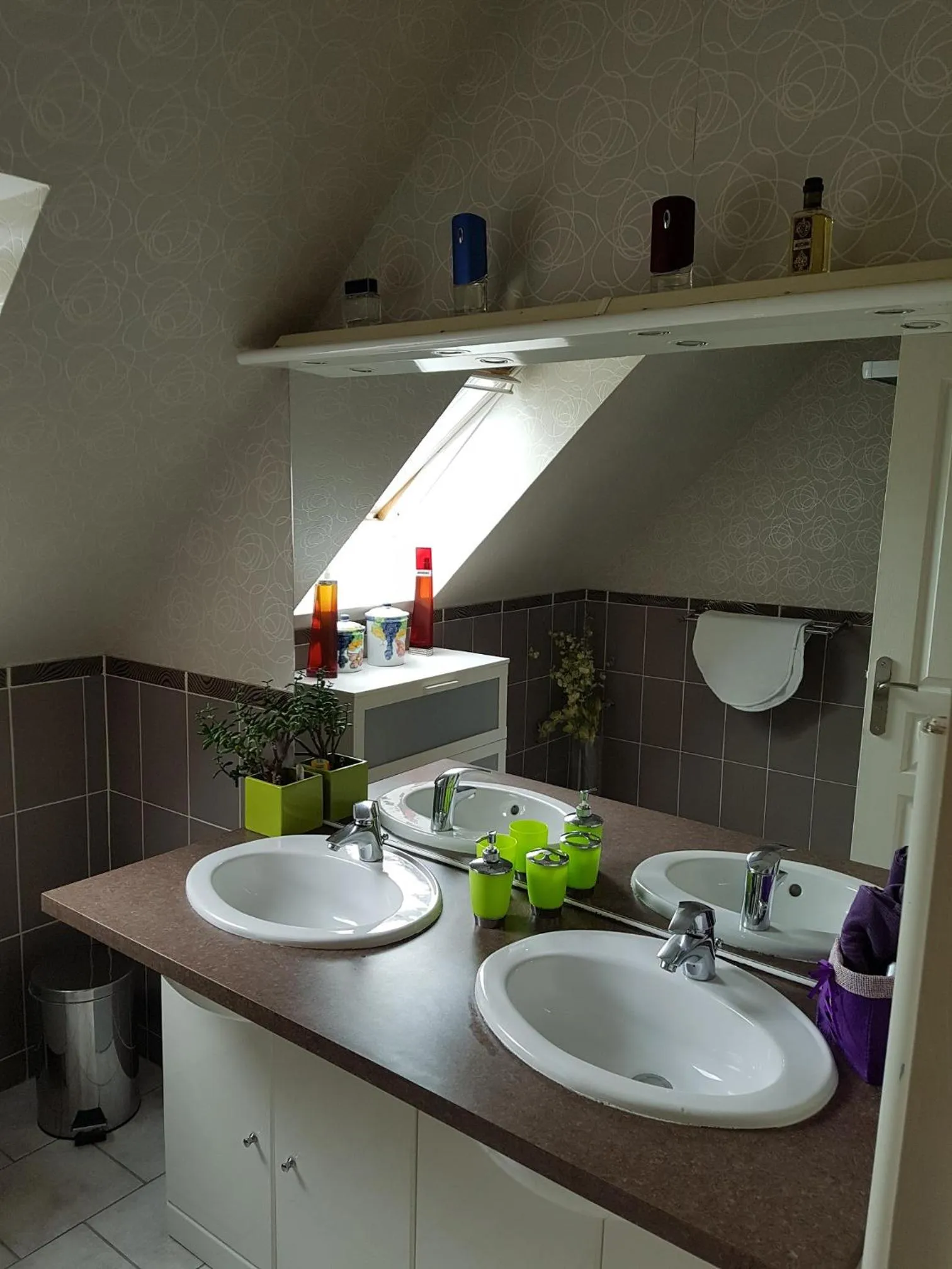 Bathroom in Chambres d'Hôtes Arques en Ciel