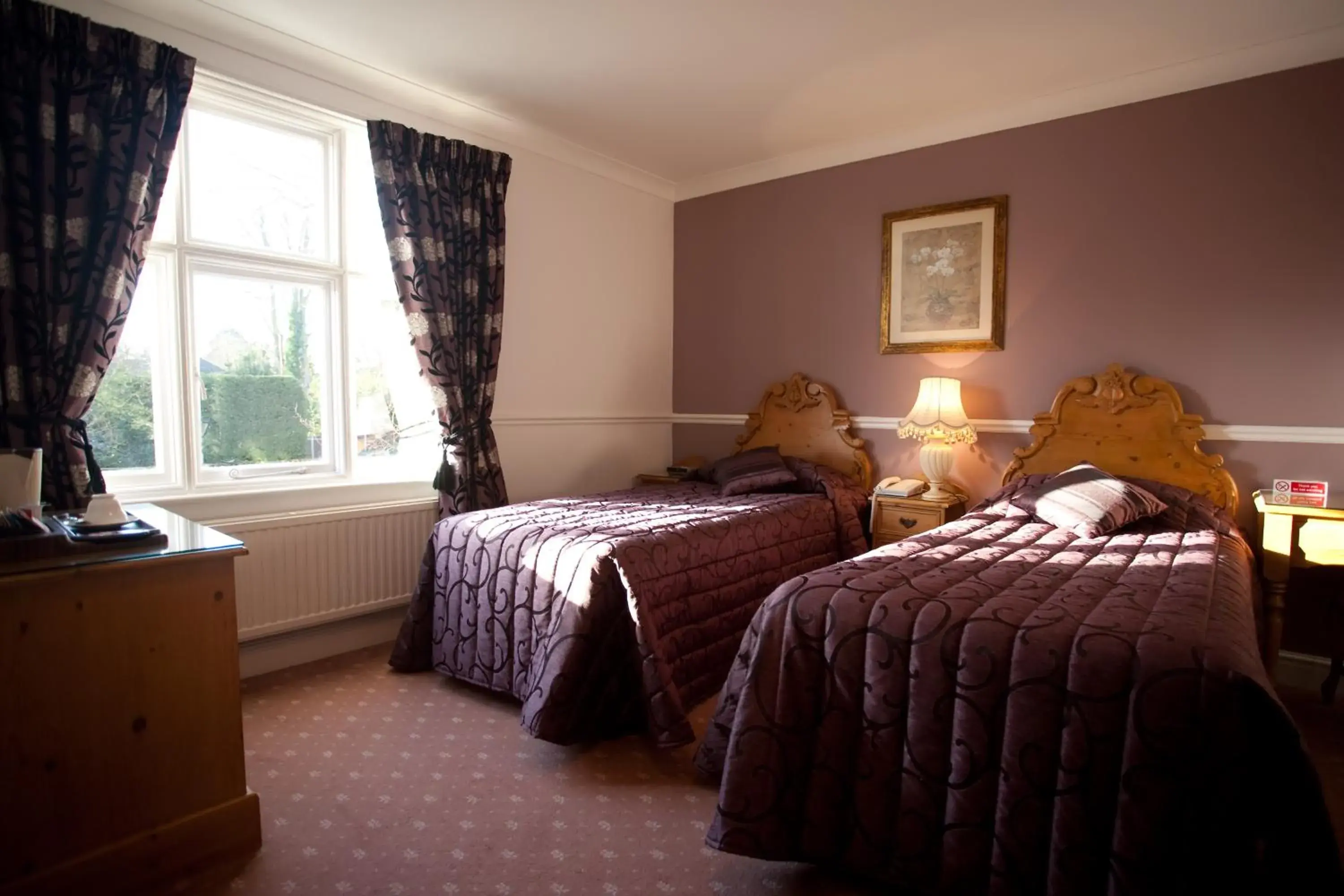 Twin Room with Shower in Fines Bayliwick Hotel Twin Room with Shower in Fines Bayliwick Hotel
