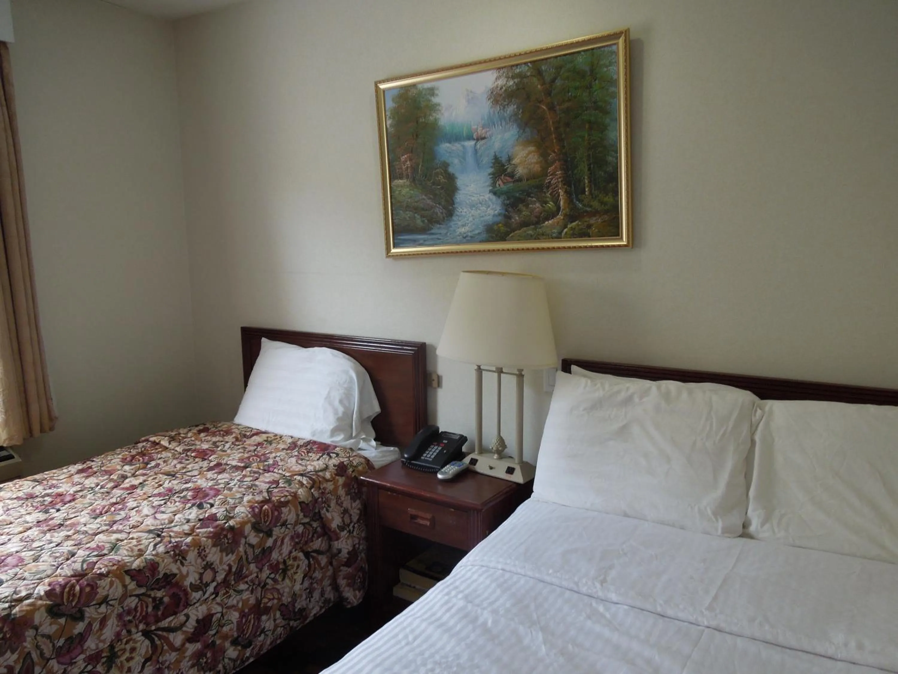 Bed in Windsor Hotel