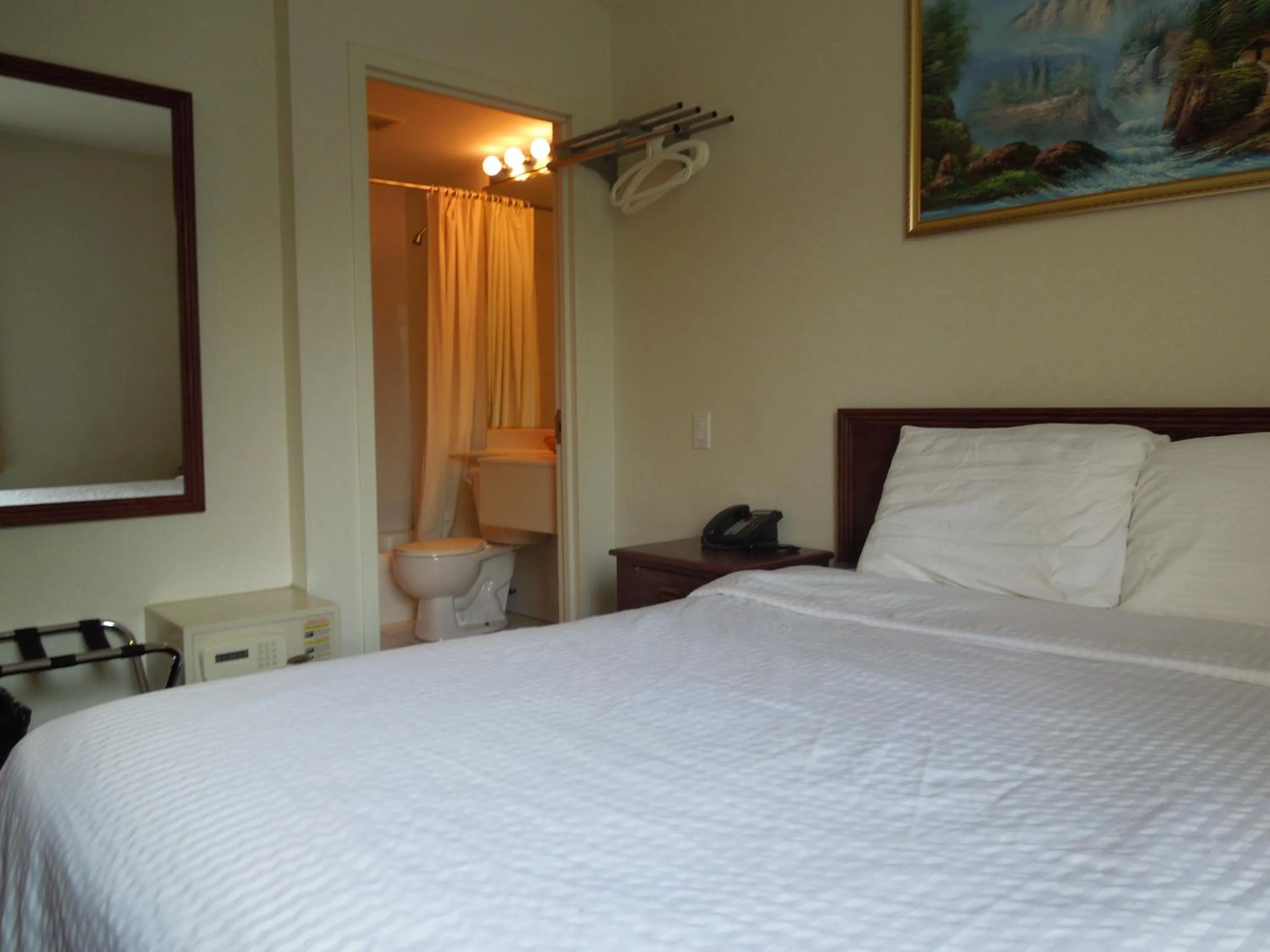 Bed in Windsor Hotel