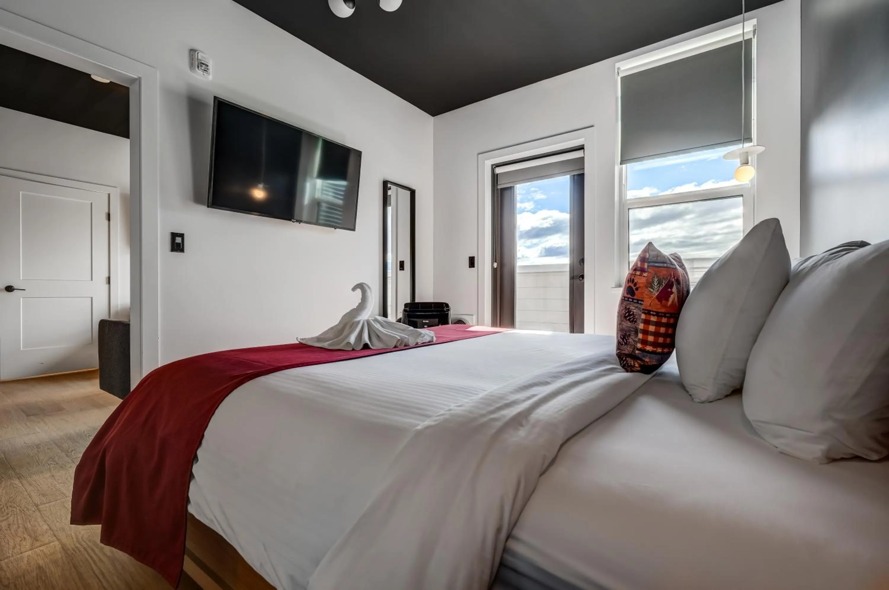 Bed in Raven Inn Whitehorse