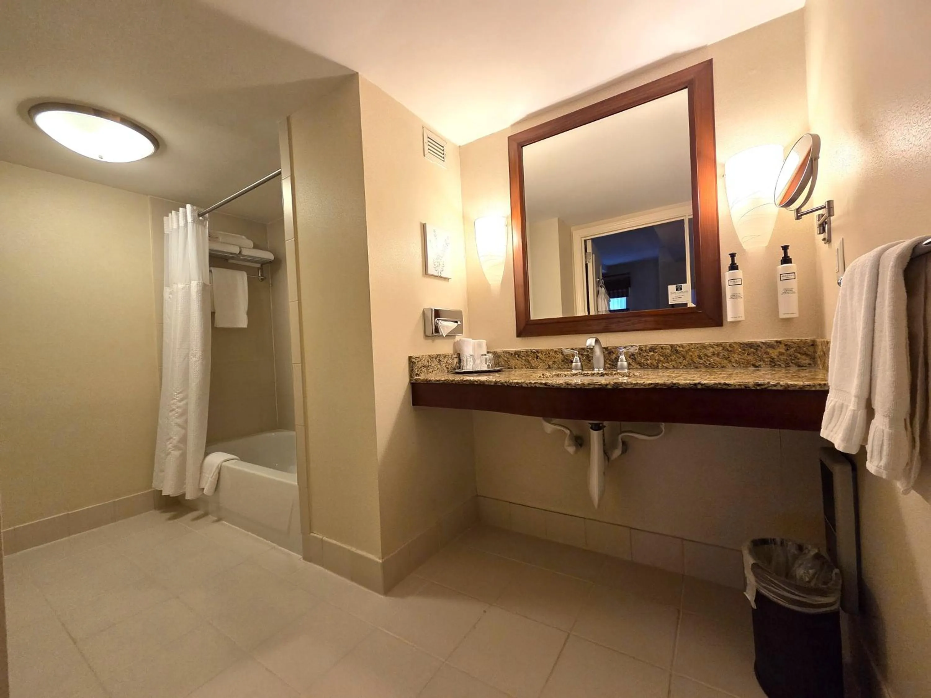 Bathroom in San Carlos Hotel New York