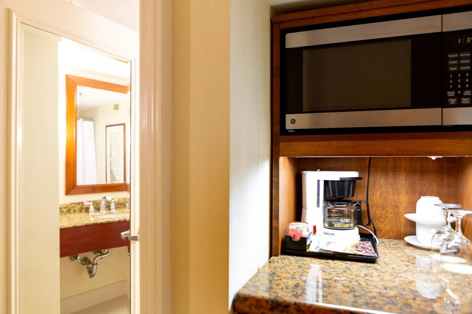 Kitchen or kitchenette in San Carlos Hotel New York