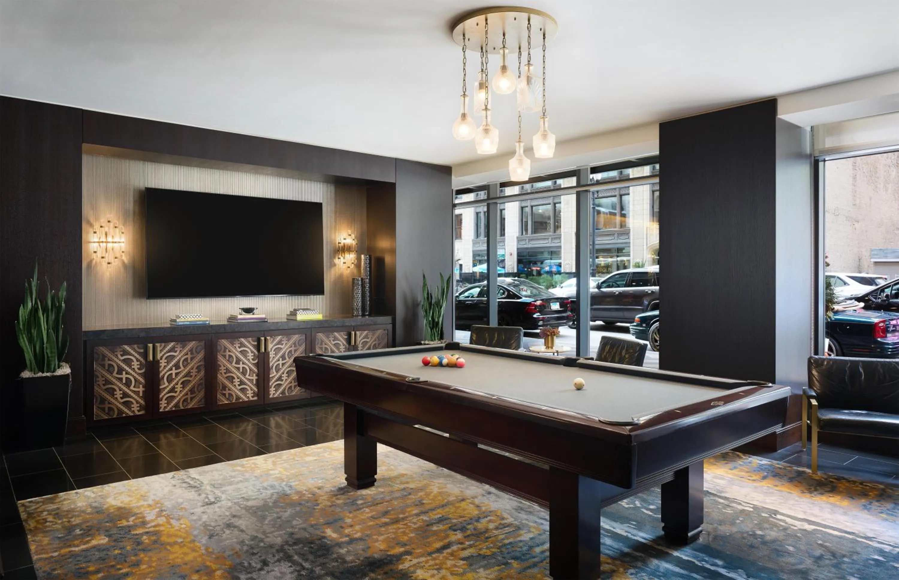 Sports in The Allegro Royal Sonesta Hotel Chicago Loop