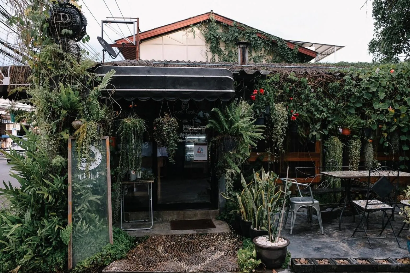 Facade/entrance in Baannokhook Home&Cafe