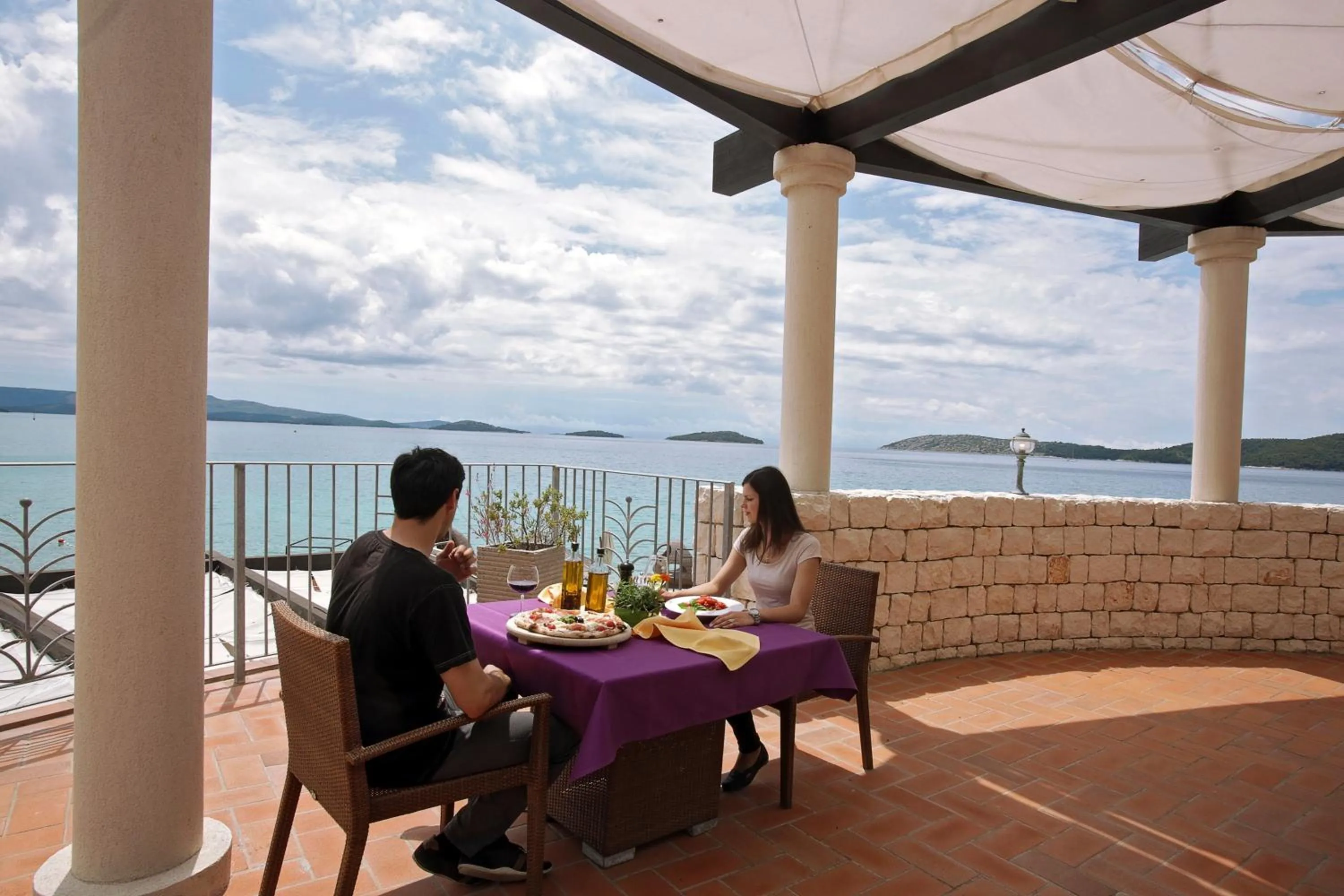 Restaurant/Places to Eat in Amadria Park Camping Sibenik Mobile Homes