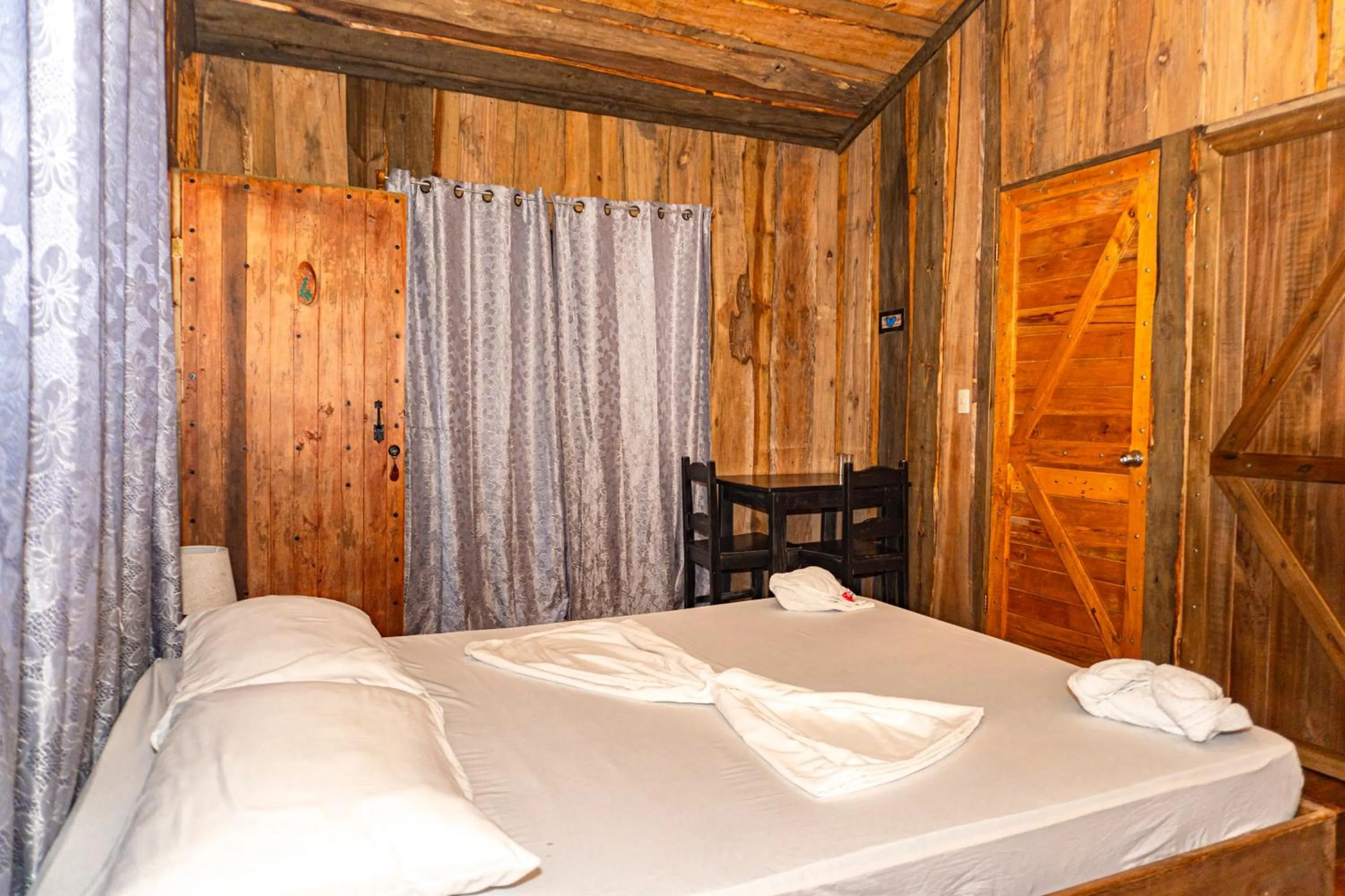 Bed in Citronela Lodge Corcovado