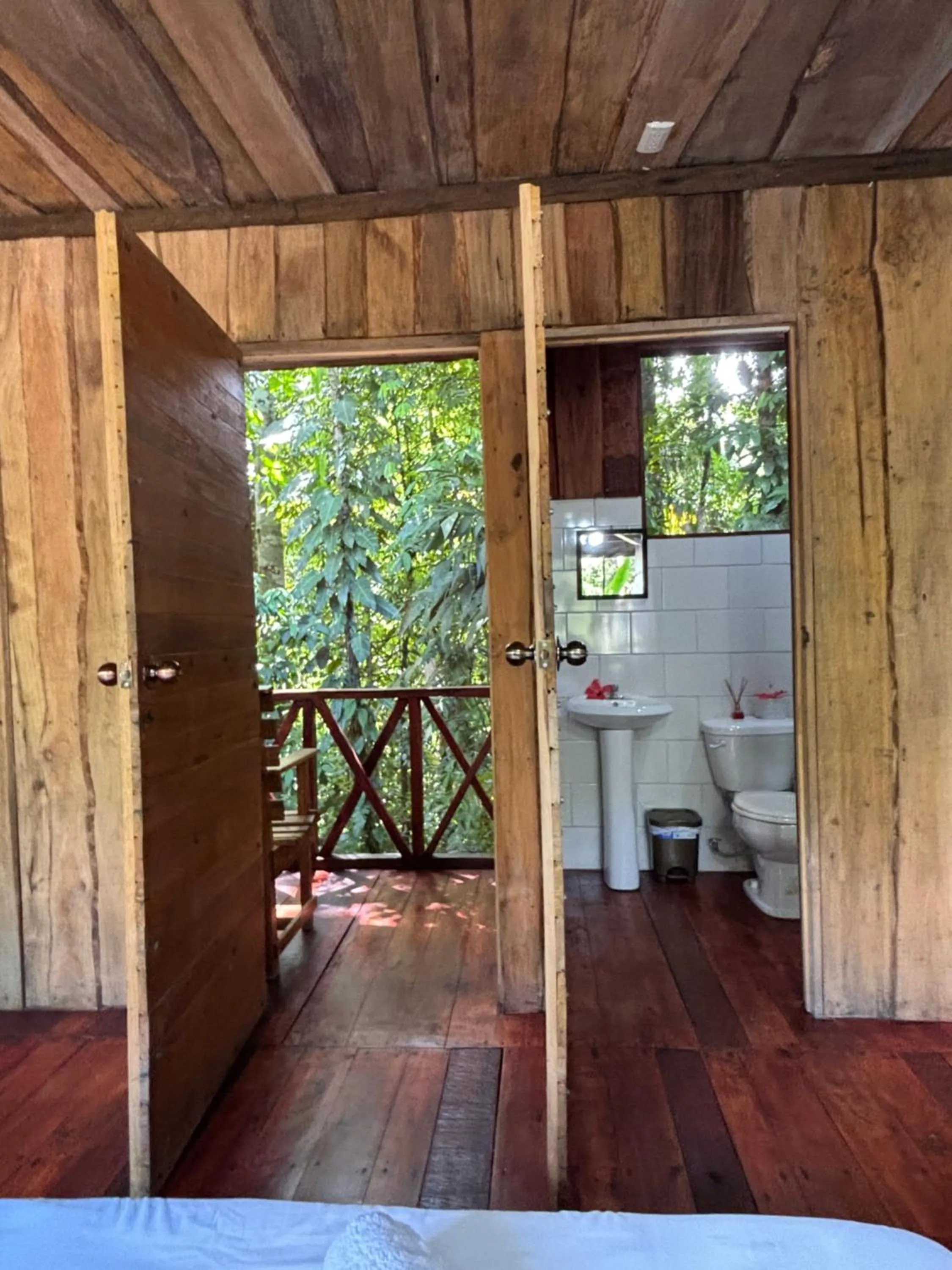Bathroom in Citronela Lodge Corcovado