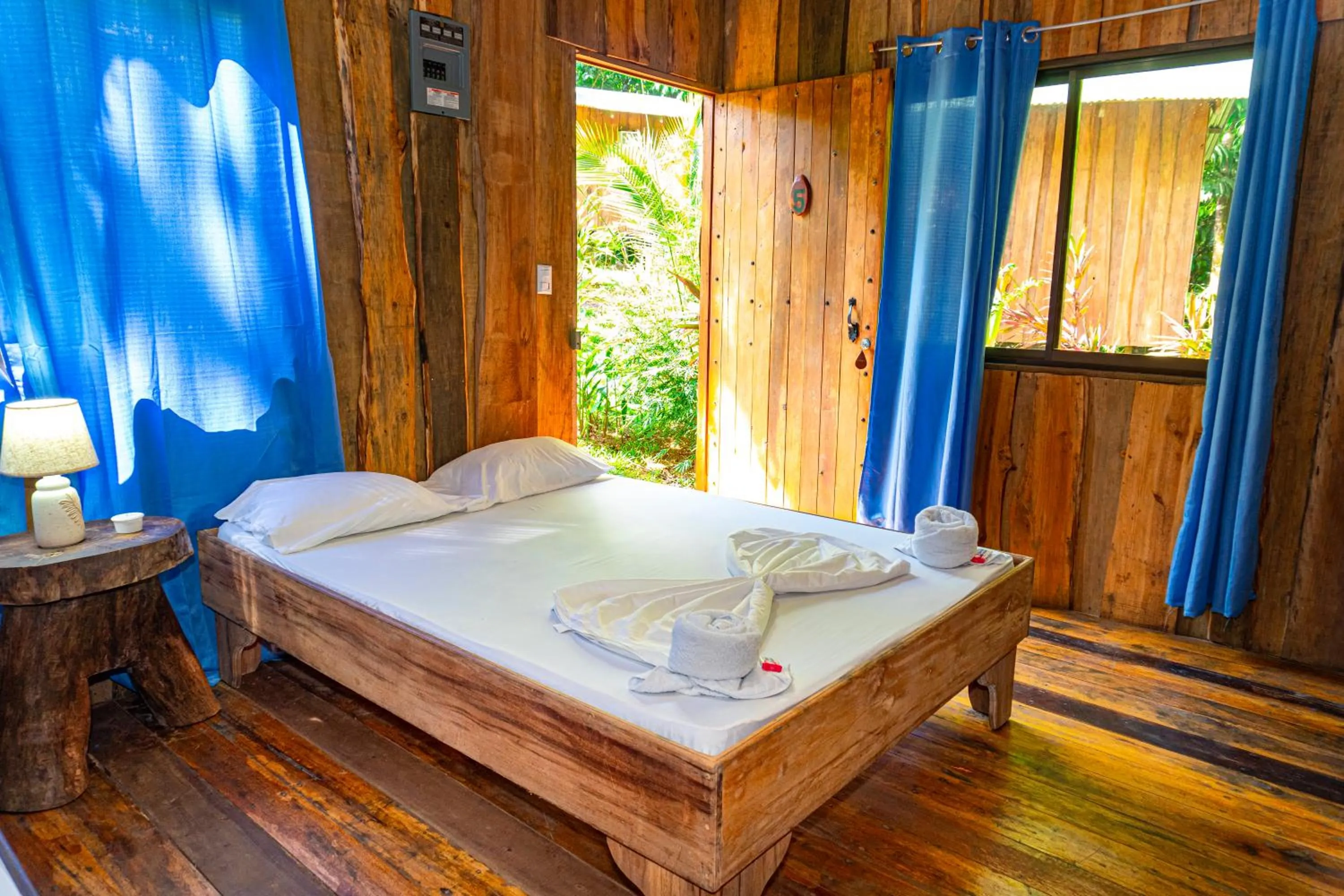 Bed in Citronela Lodge Corcovado