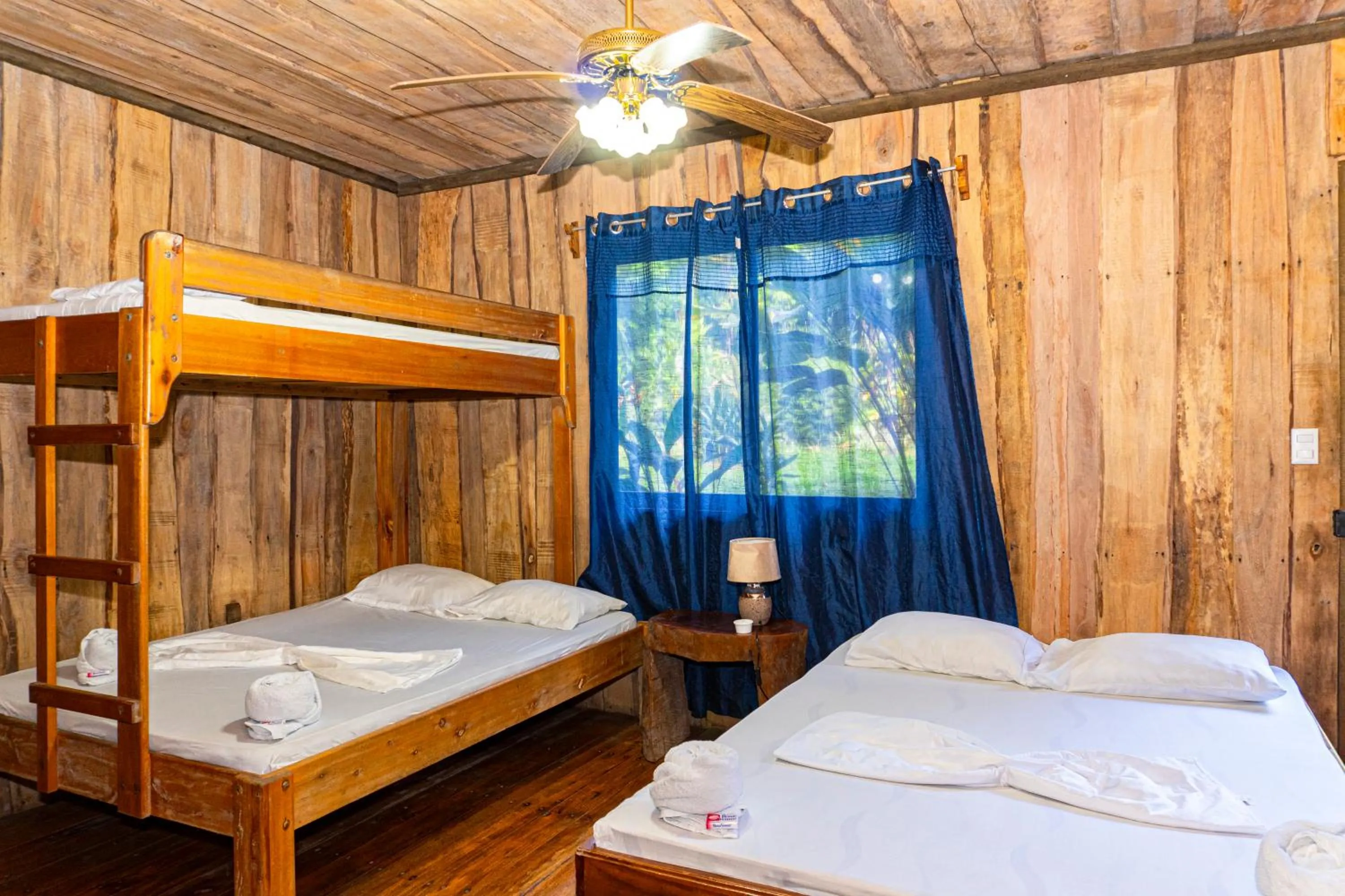 Bed in Citronela Lodge Corcovado