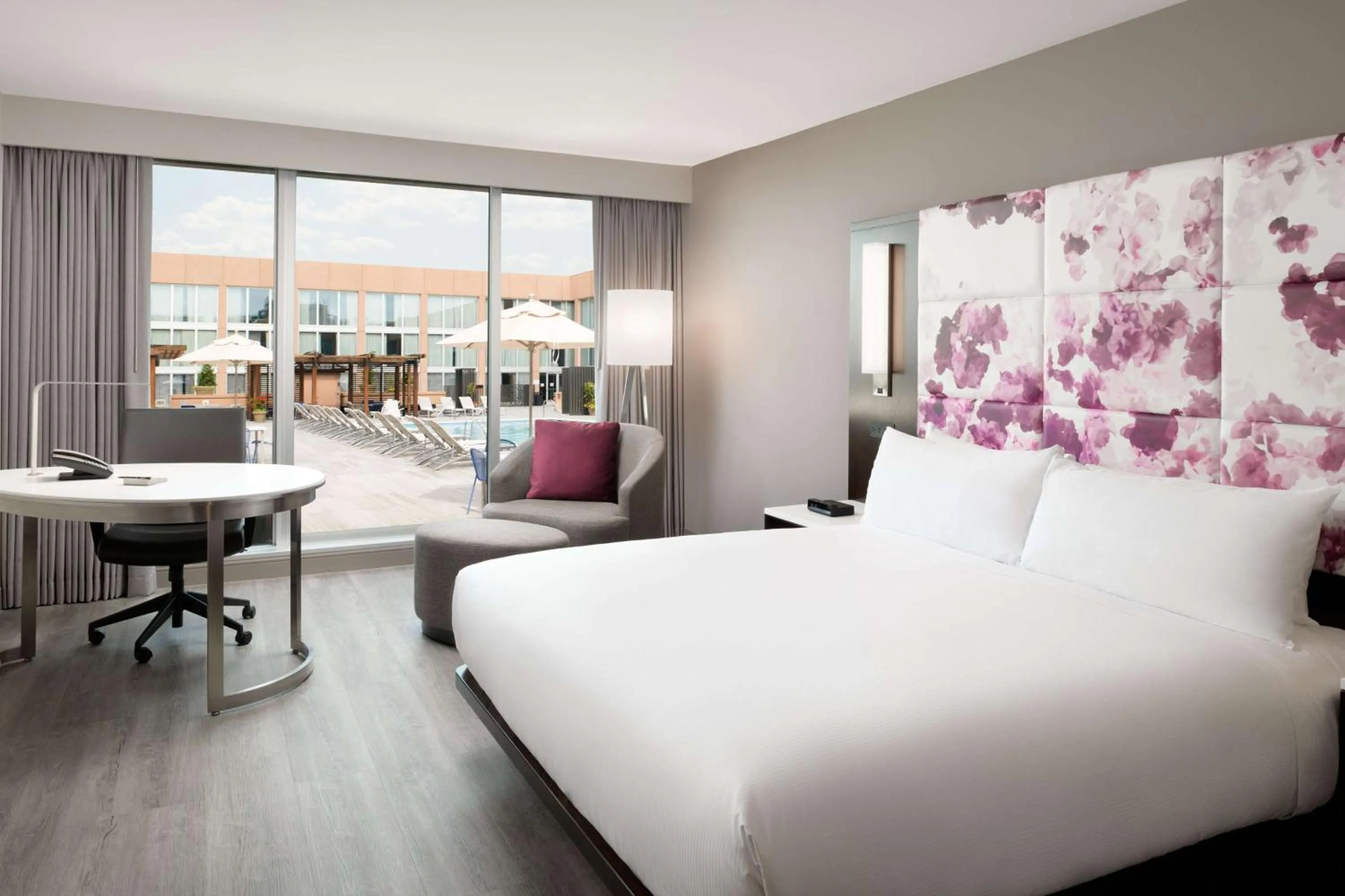 Bedroom, Bed in Hilton Washington DC National Mall The Wharf