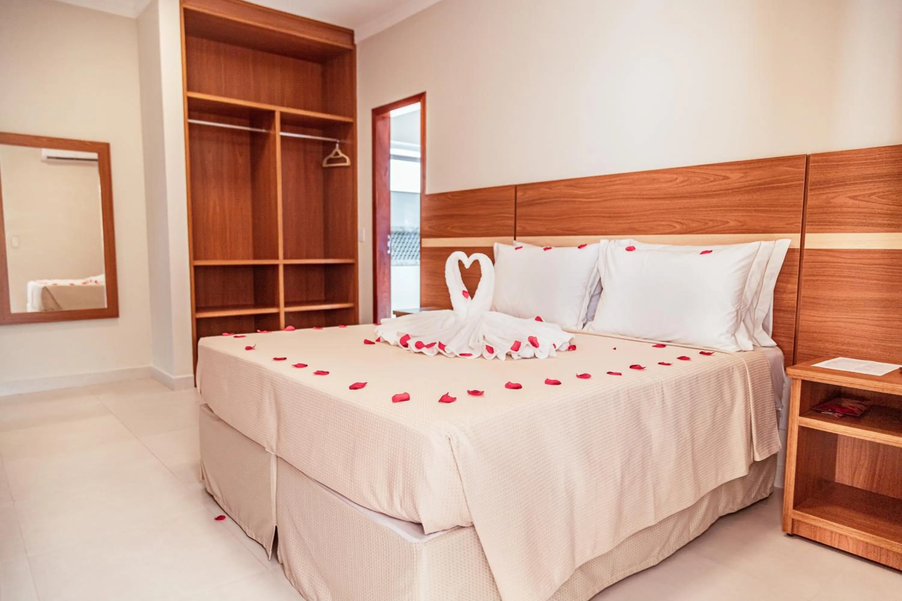 Bed in Orquídeas Praia Hotel