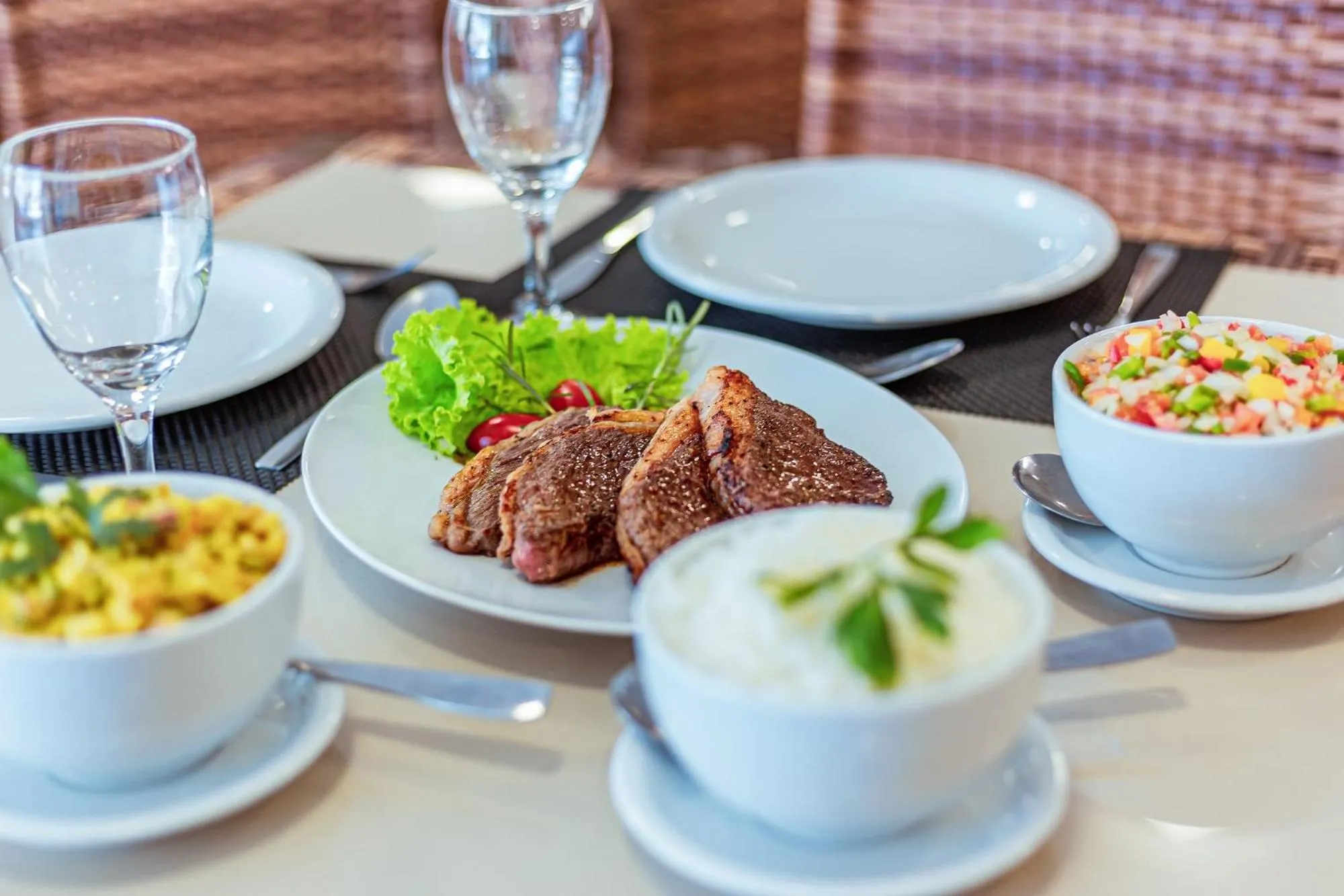 Food in Orquídeas Praia Hotel