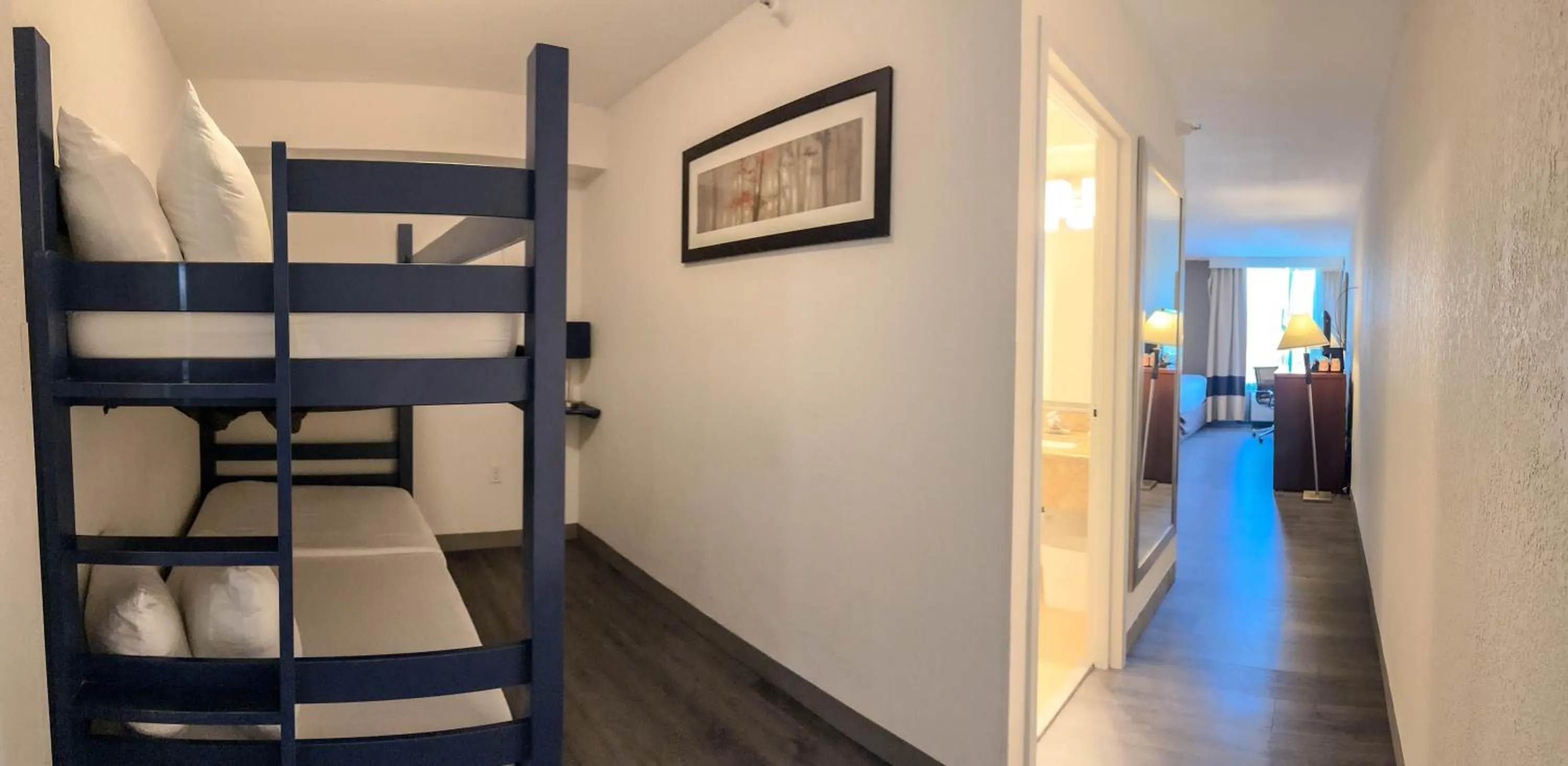 bunk bed in Comfort Inn & Suites Kissimmee by the Parks