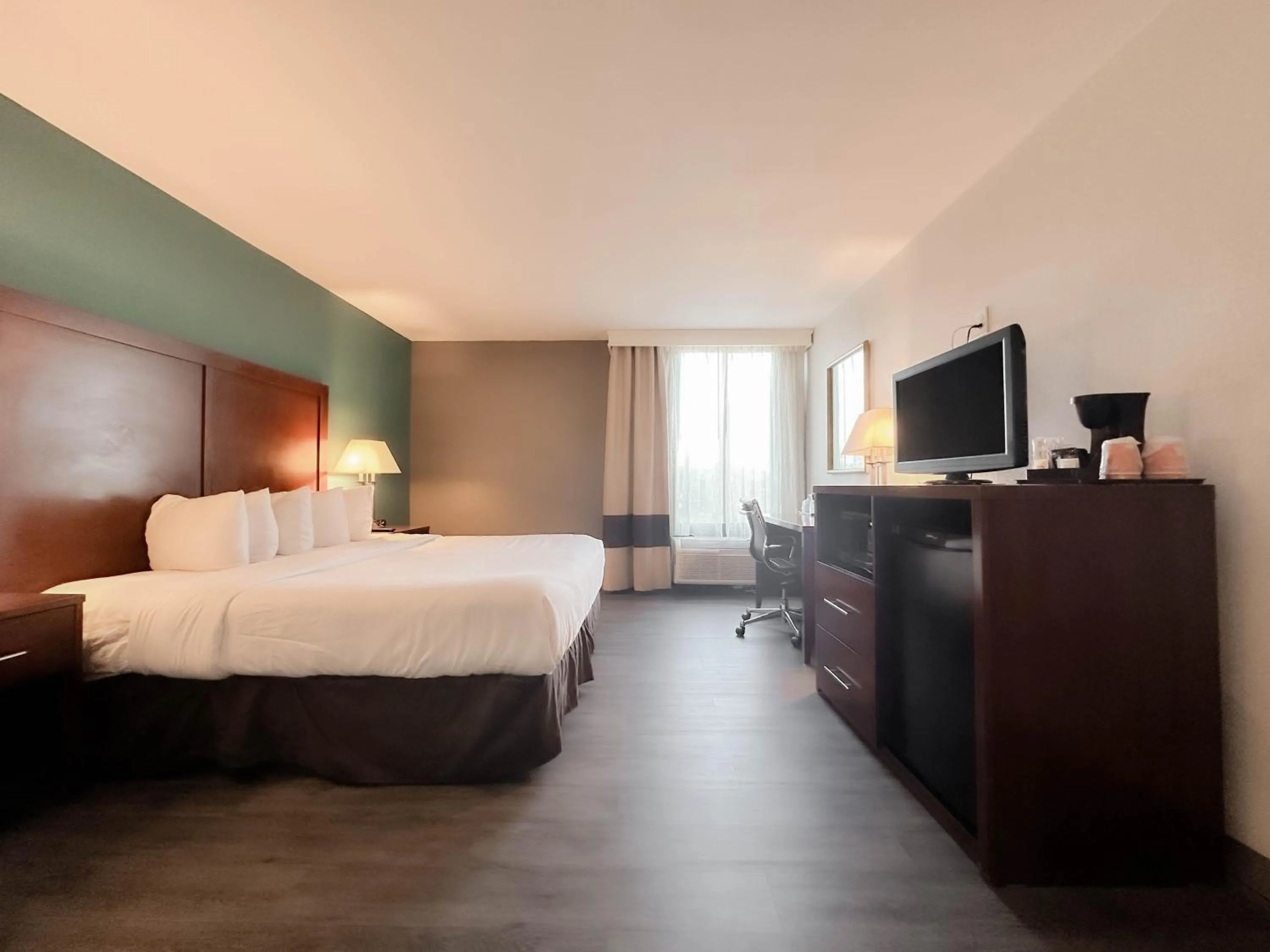 Bed in Comfort Inn & Suites Kissimmee by the Parks