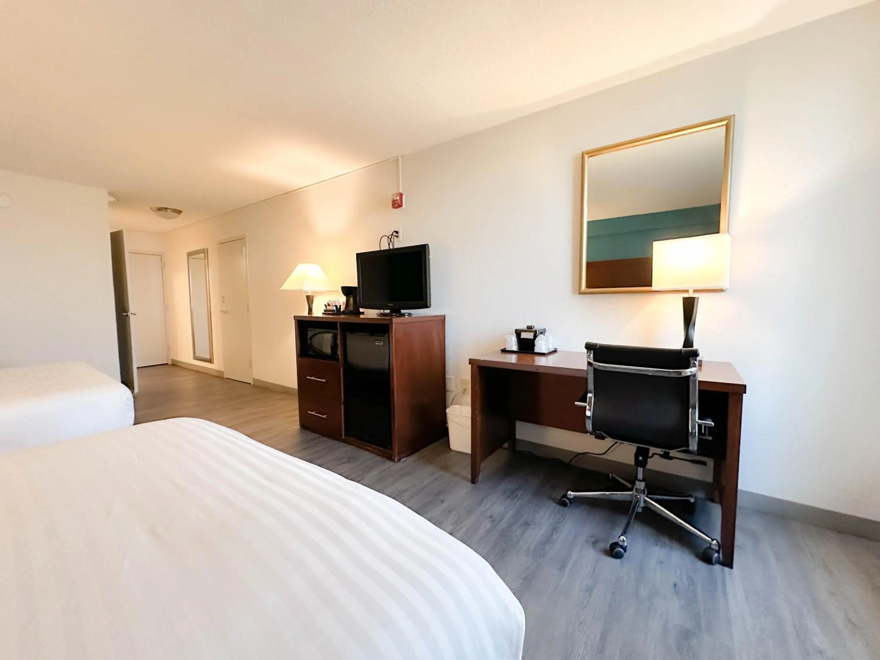 Bed in Comfort Inn & Suites Kissimmee by the Parks