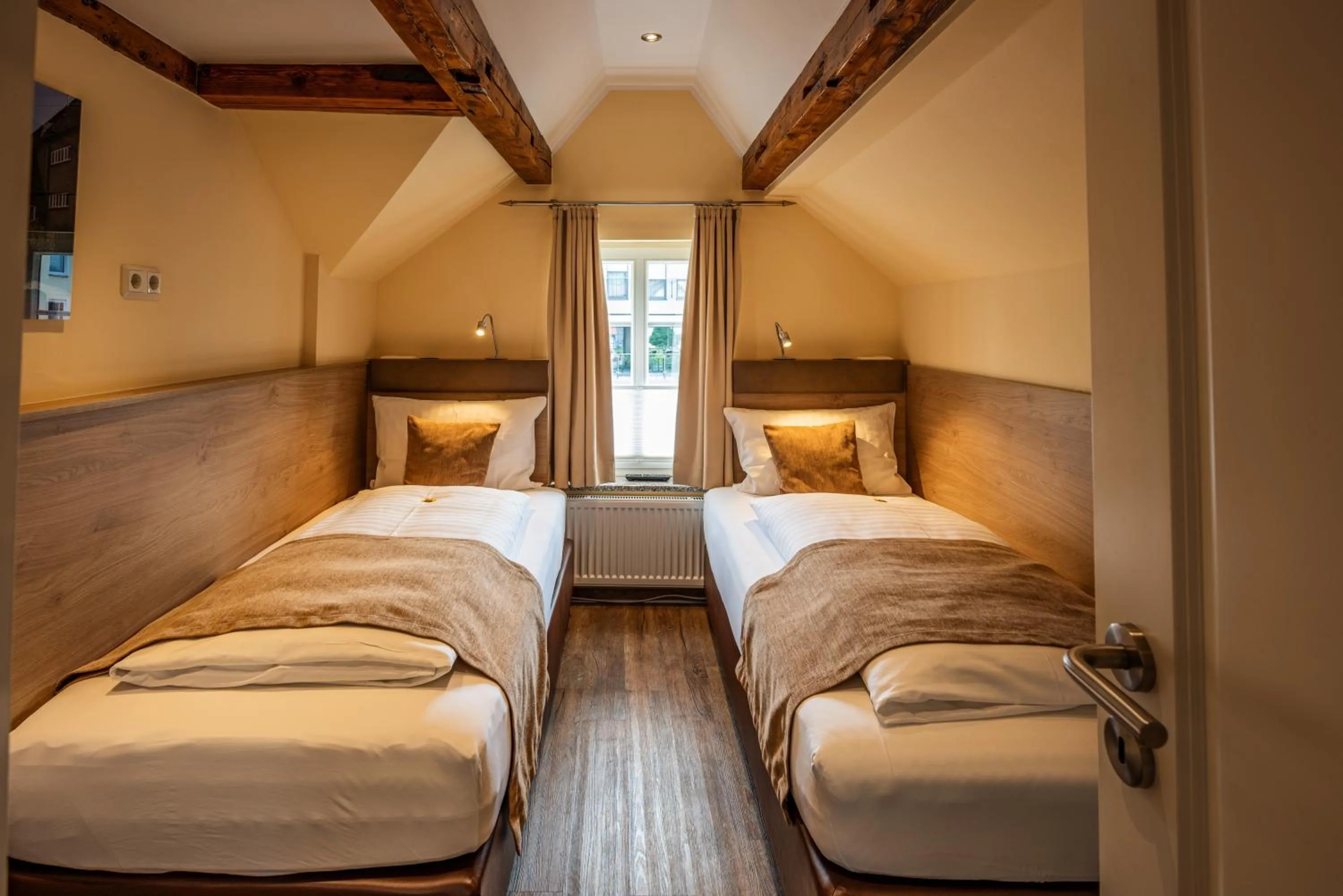 Bedroom, Bed in City-Appartements Am Wall