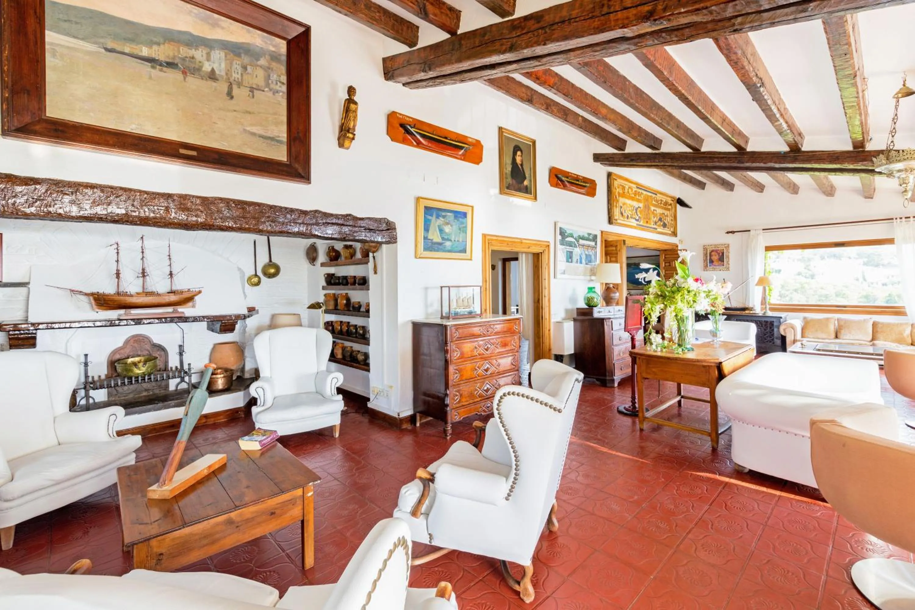 Communal lounge/ TV room in Hotel Rec de Palau