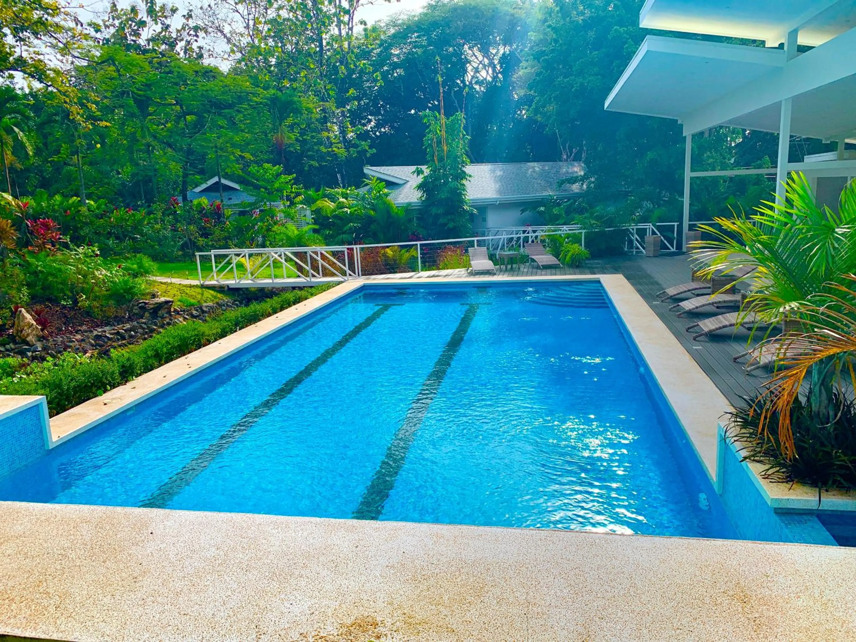 Pool view in Aves Resort Montezuma