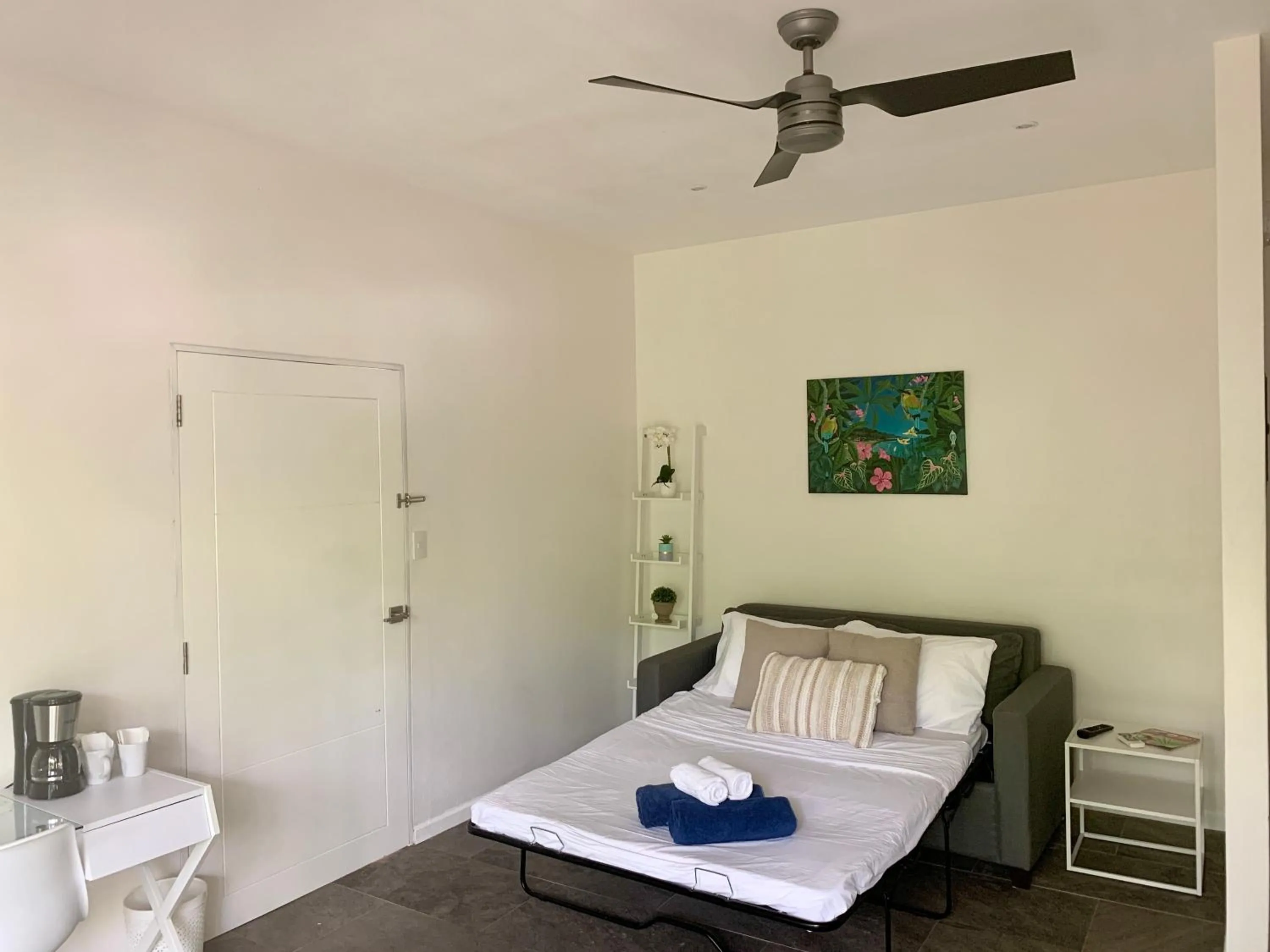 Bed in Aves Resort Montezuma