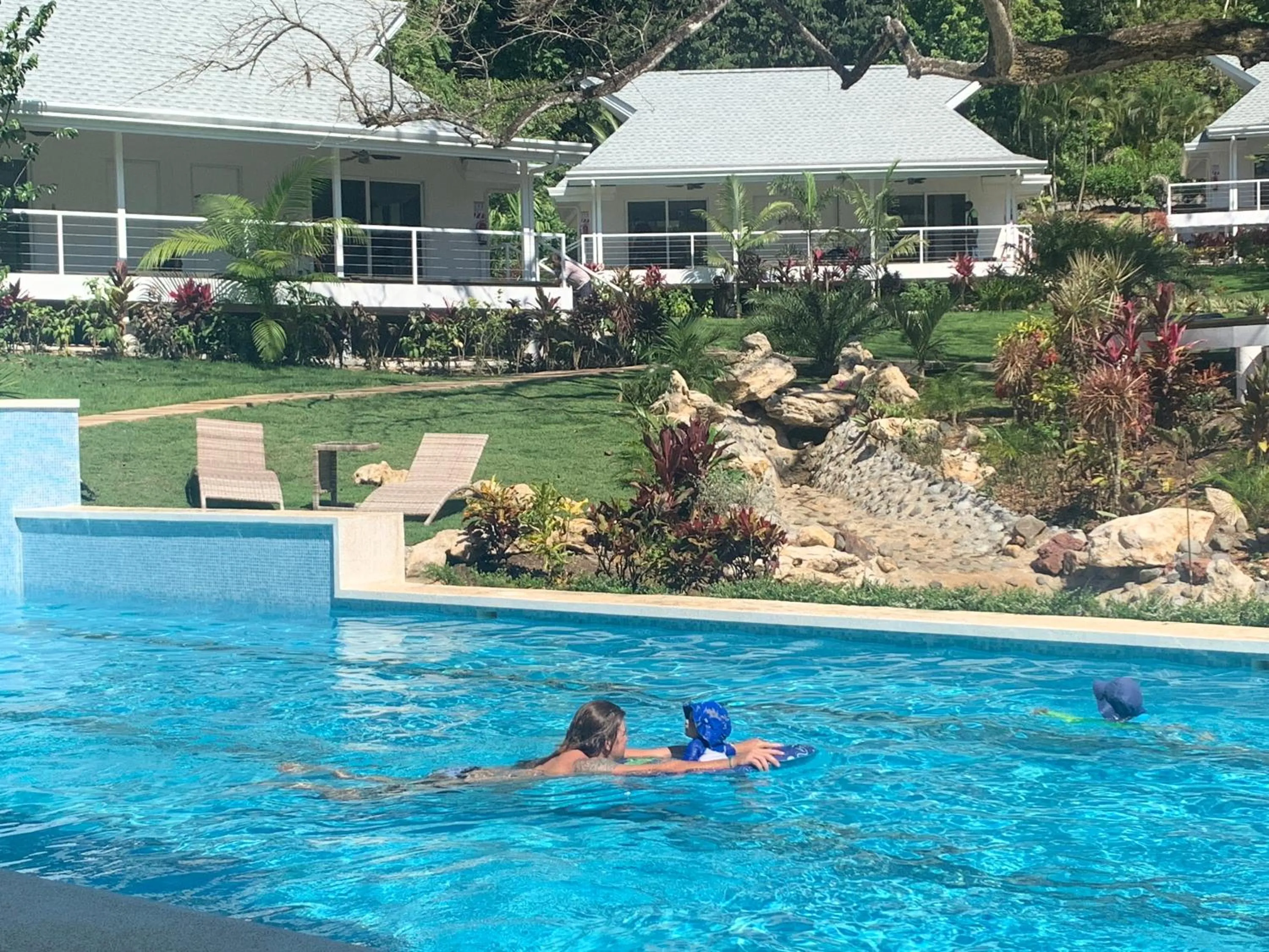 Swimming pool in Aves Resort Montezuma