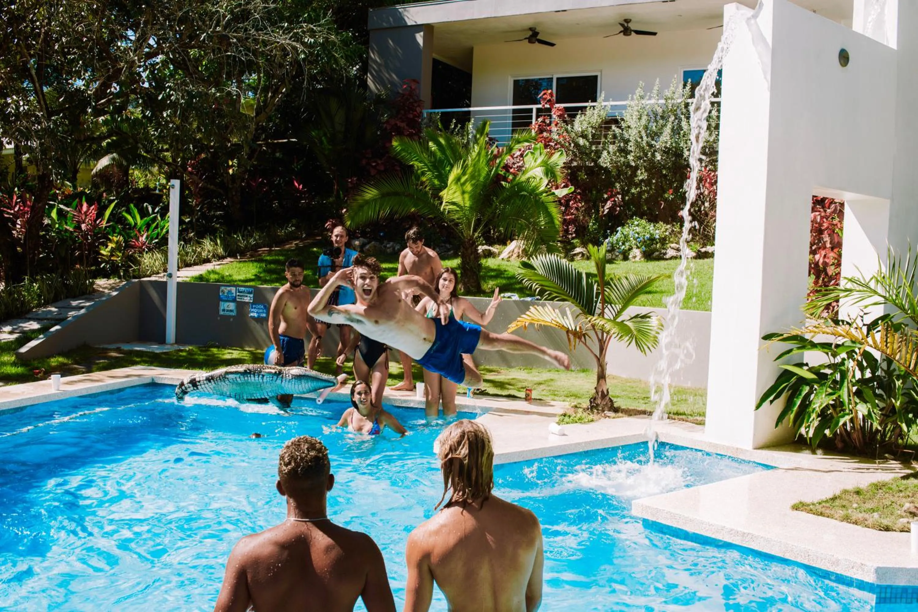 People in Aves Resort Montezuma