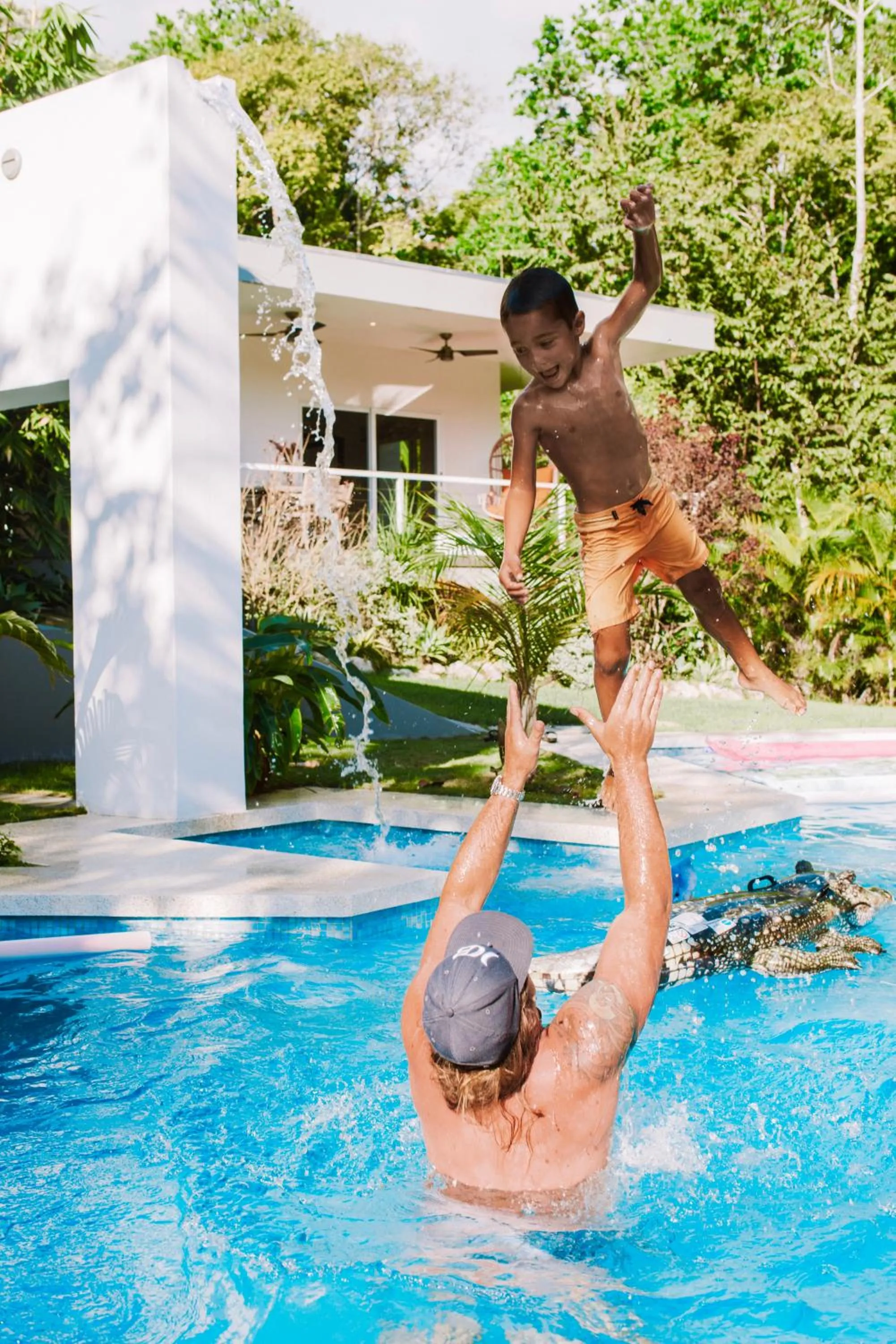 People in Aves Resort Montezuma