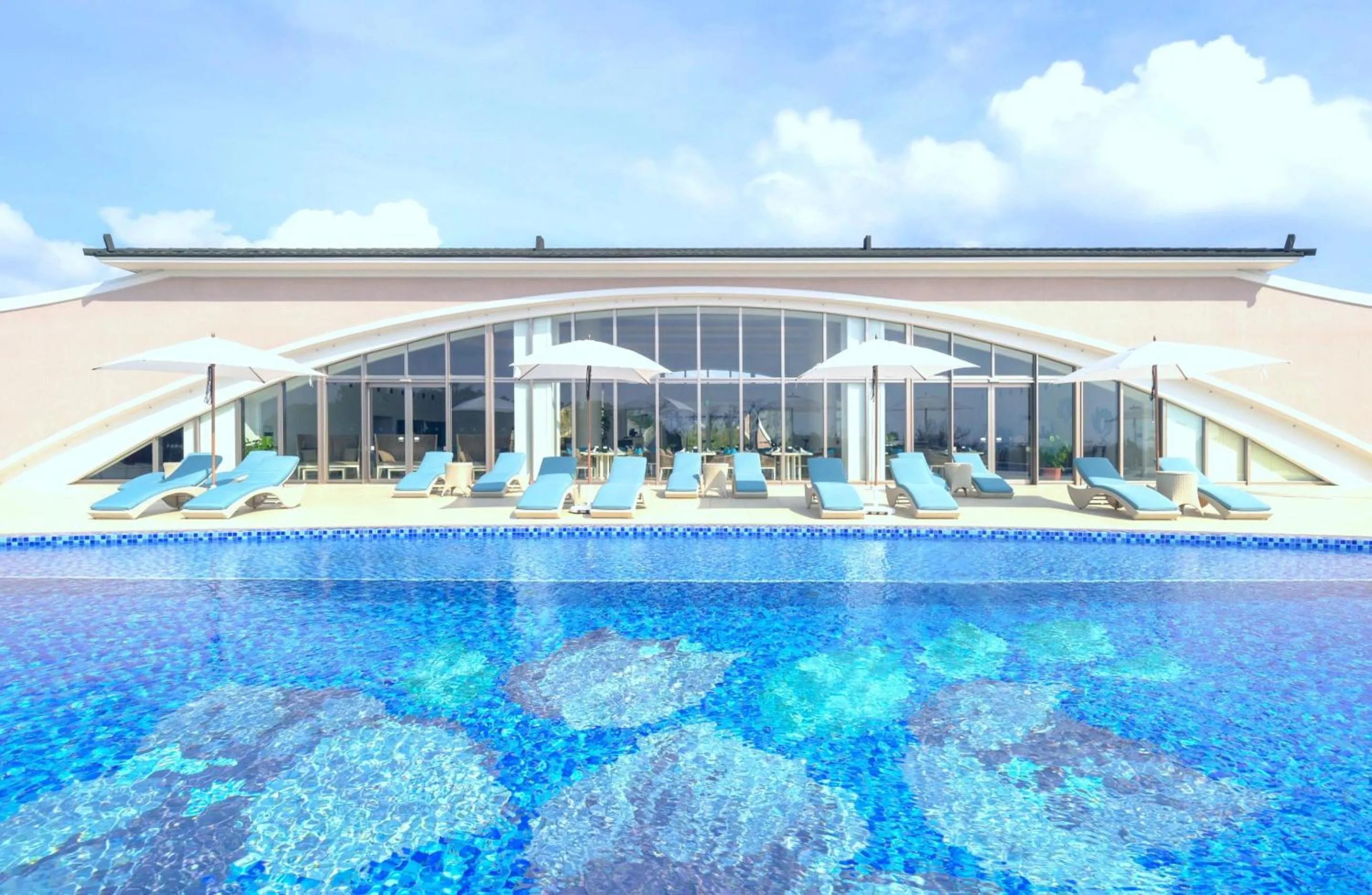 Swimming pool in Miyakojima Kurima Resort Seawood Hotel