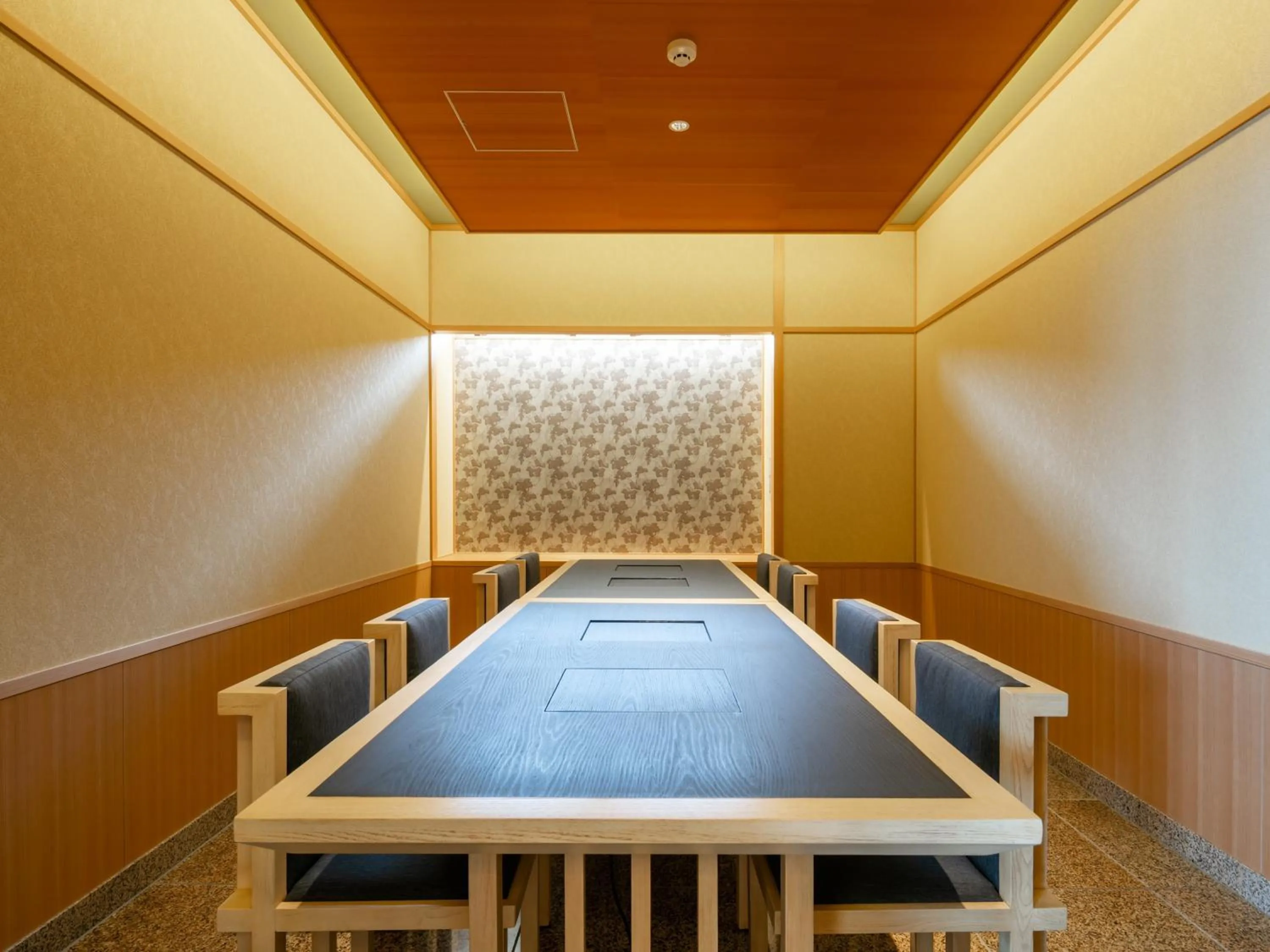 Restaurant/places to eat in Miyakojima Kurima Resort Seawood Hotel